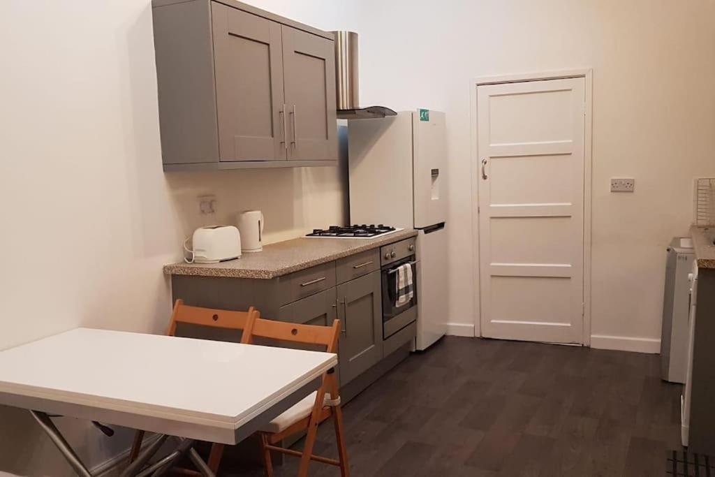 Charming Leeds Close To Lgi Leeds (West Yorkshire)