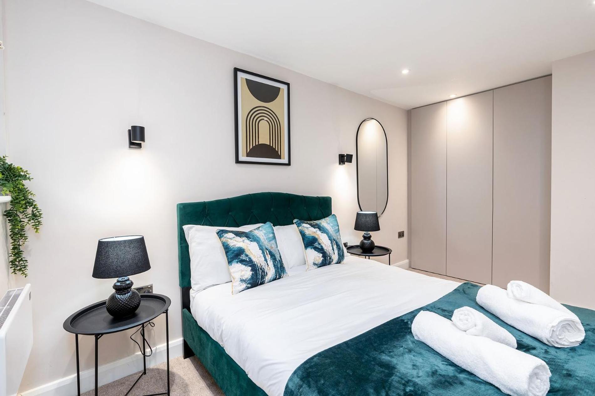 Luxury One Bedroom - Centre - Free Wifi Netflix *