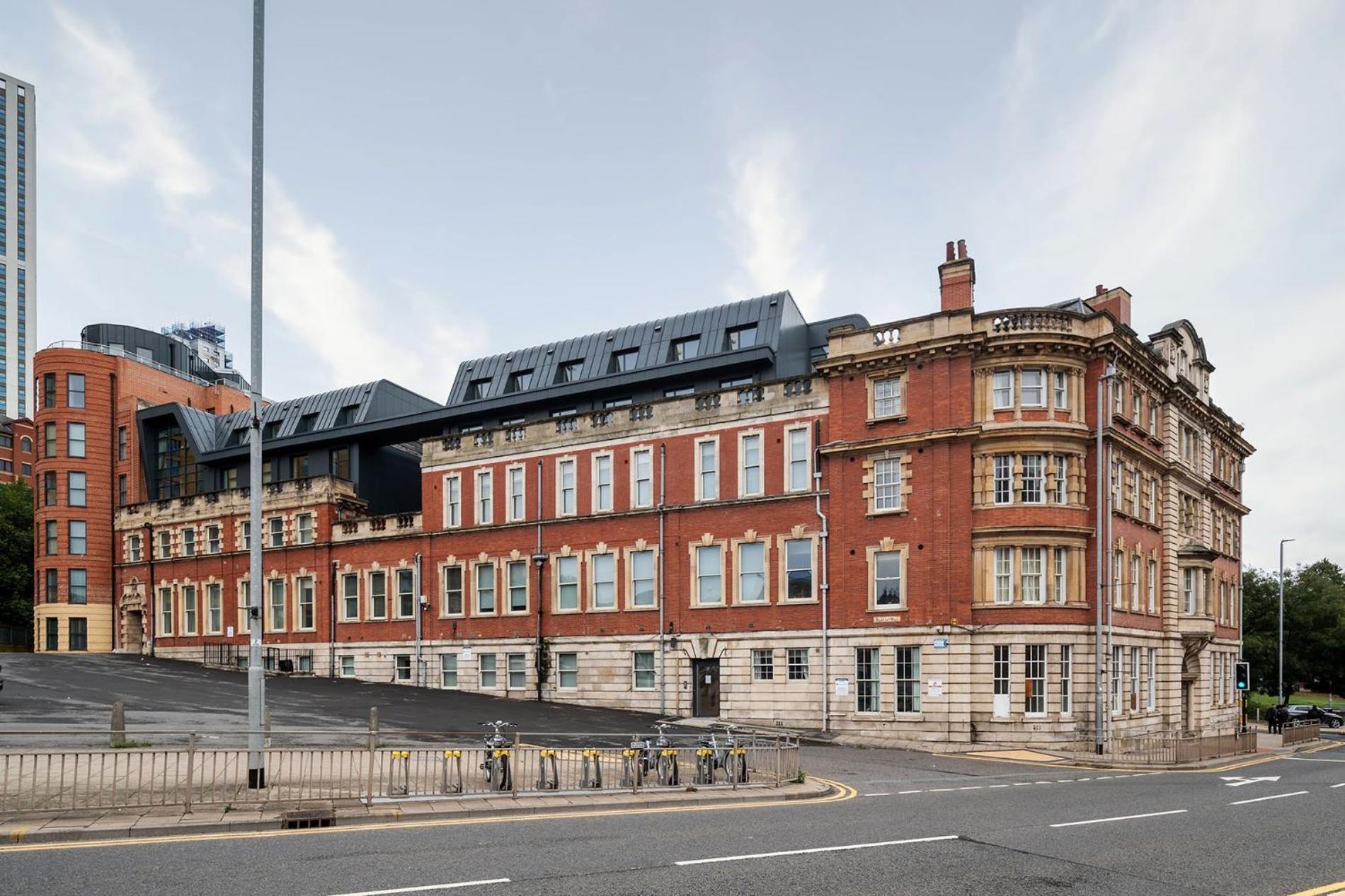 Apartment Luxury One Bedroom - Centre - Free Wifi Netflix *