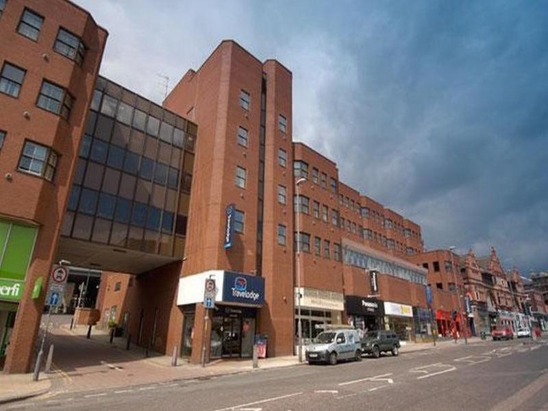 Travelodge Vicar Lane 3*