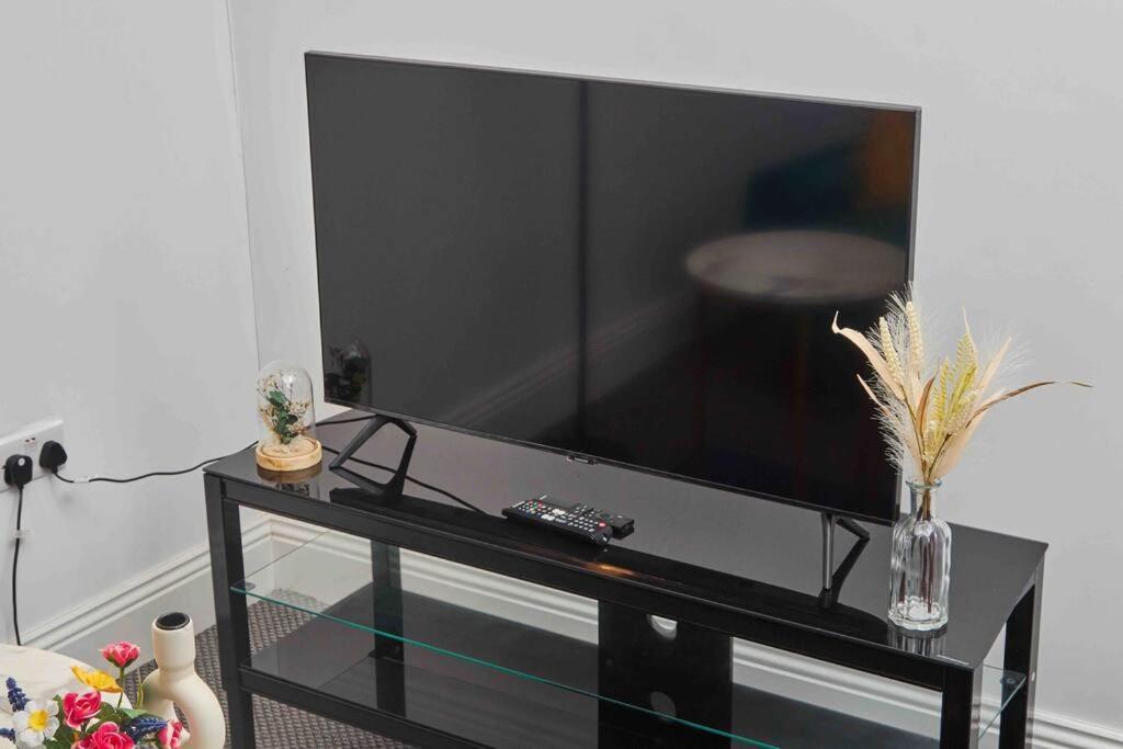 Apartment New! 3 Beds - Family & Work - Free Parking Leeds (West Yorkshire)