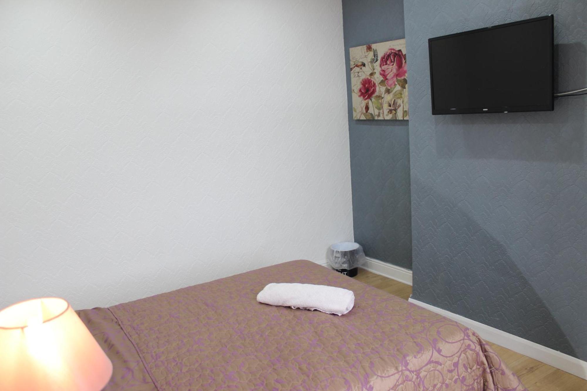 Guest house Mother-in-law Leeds