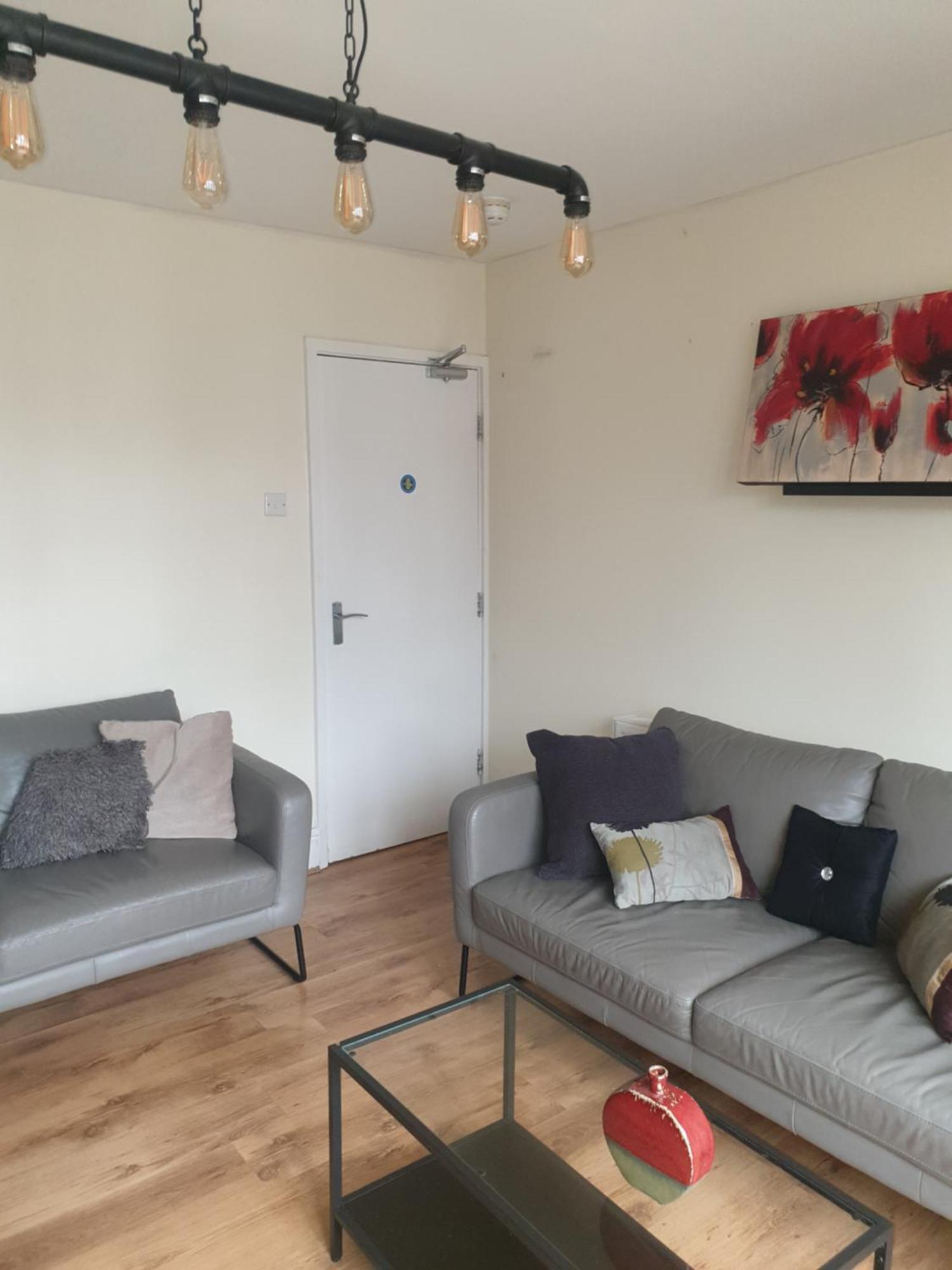 Mother-in-law Leeds Guest house *