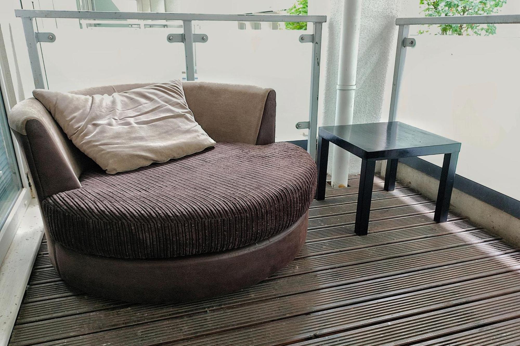 Duplex In Leeds With King Size Bed - Long Rates Available Apartment