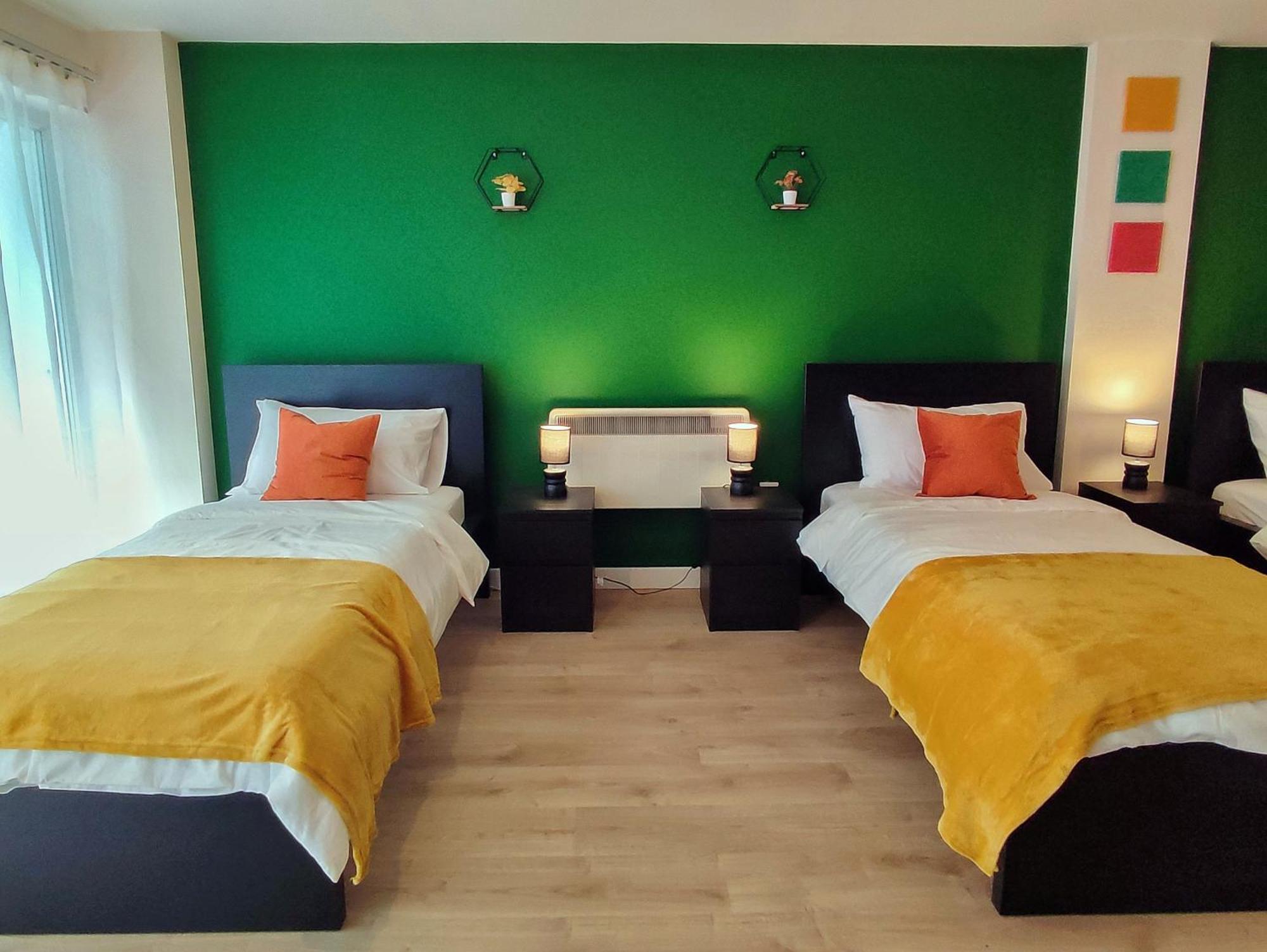 Duplex In With King Size Bed - Long Rates Available *