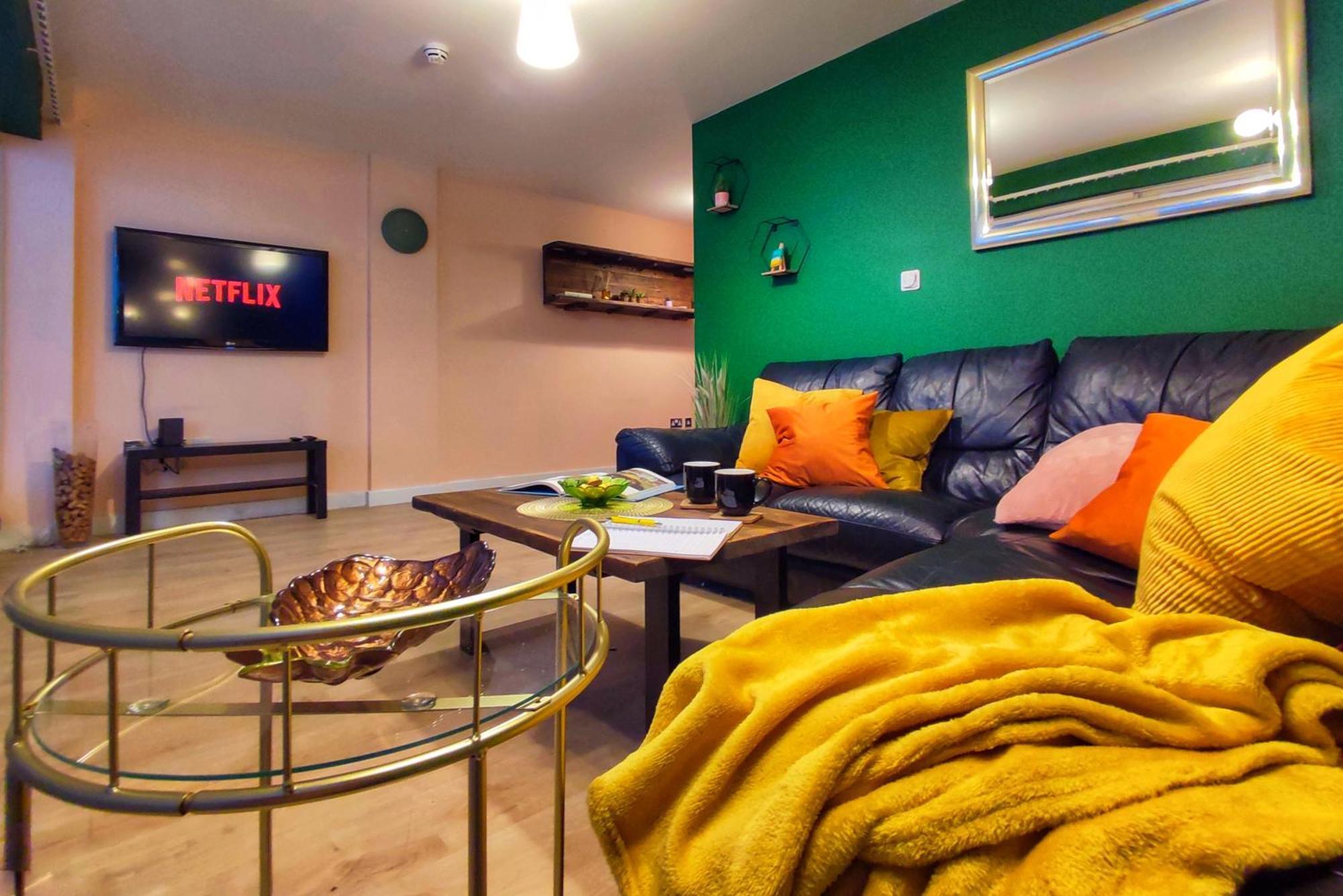 Duplex In Leeds With King Size Bed - Long Rates Available Apartment Leeds (West Yorkshire)