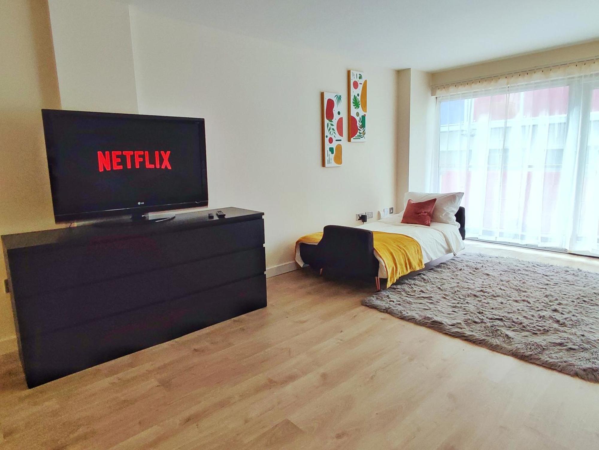 Duplex In Leeds With King Size Bed - Long Rates Available * Leeds (West Yorkshire)