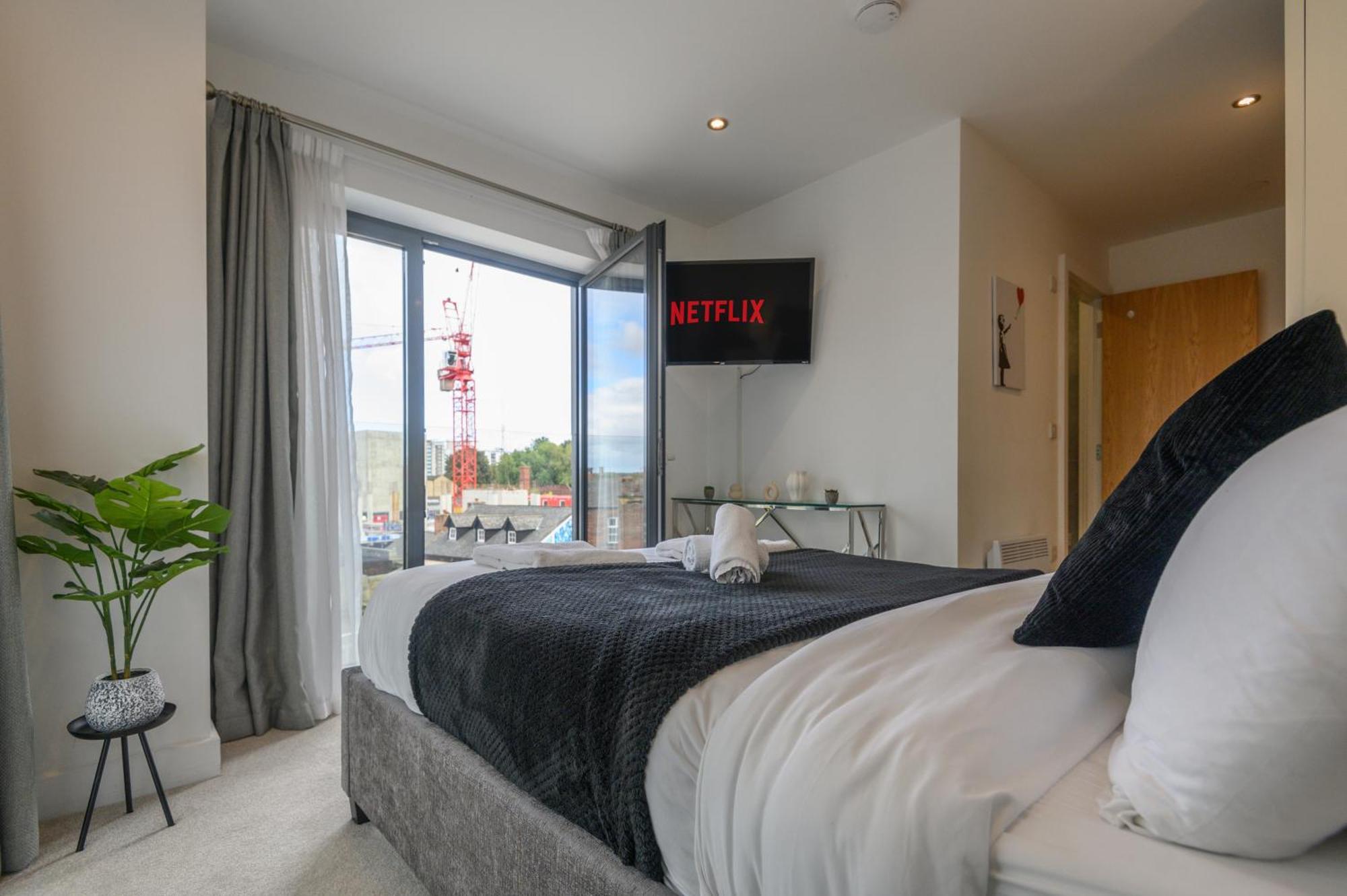 Apartment Luxury 3-bed, 3-bath Penthouse - Leeds Centre - Underground Parking *