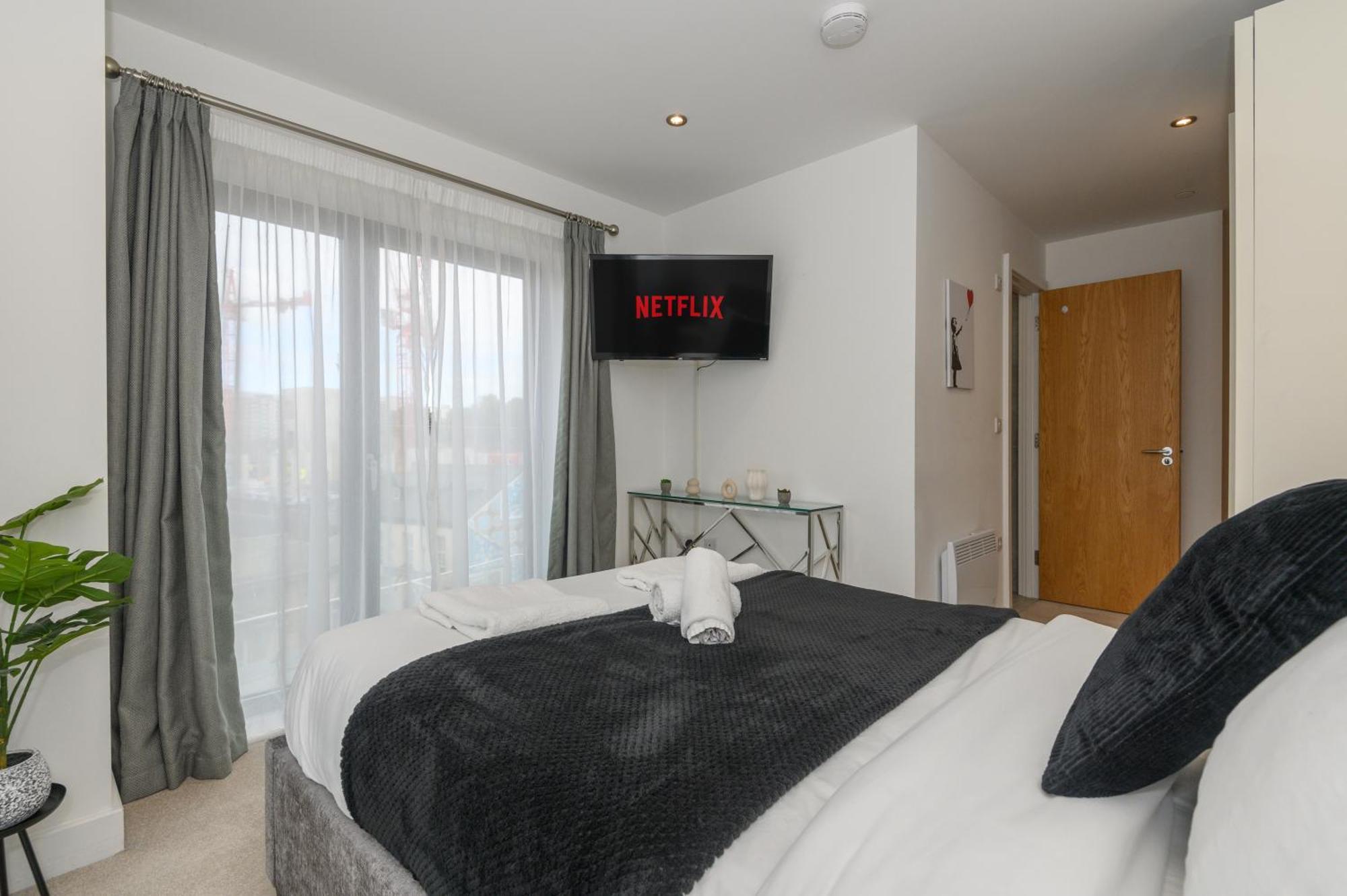 Luxury 3-bed, 3-bath Penthouse - Leeds Centre - Underground Parking Apartment Leeds (West Yorkshire)