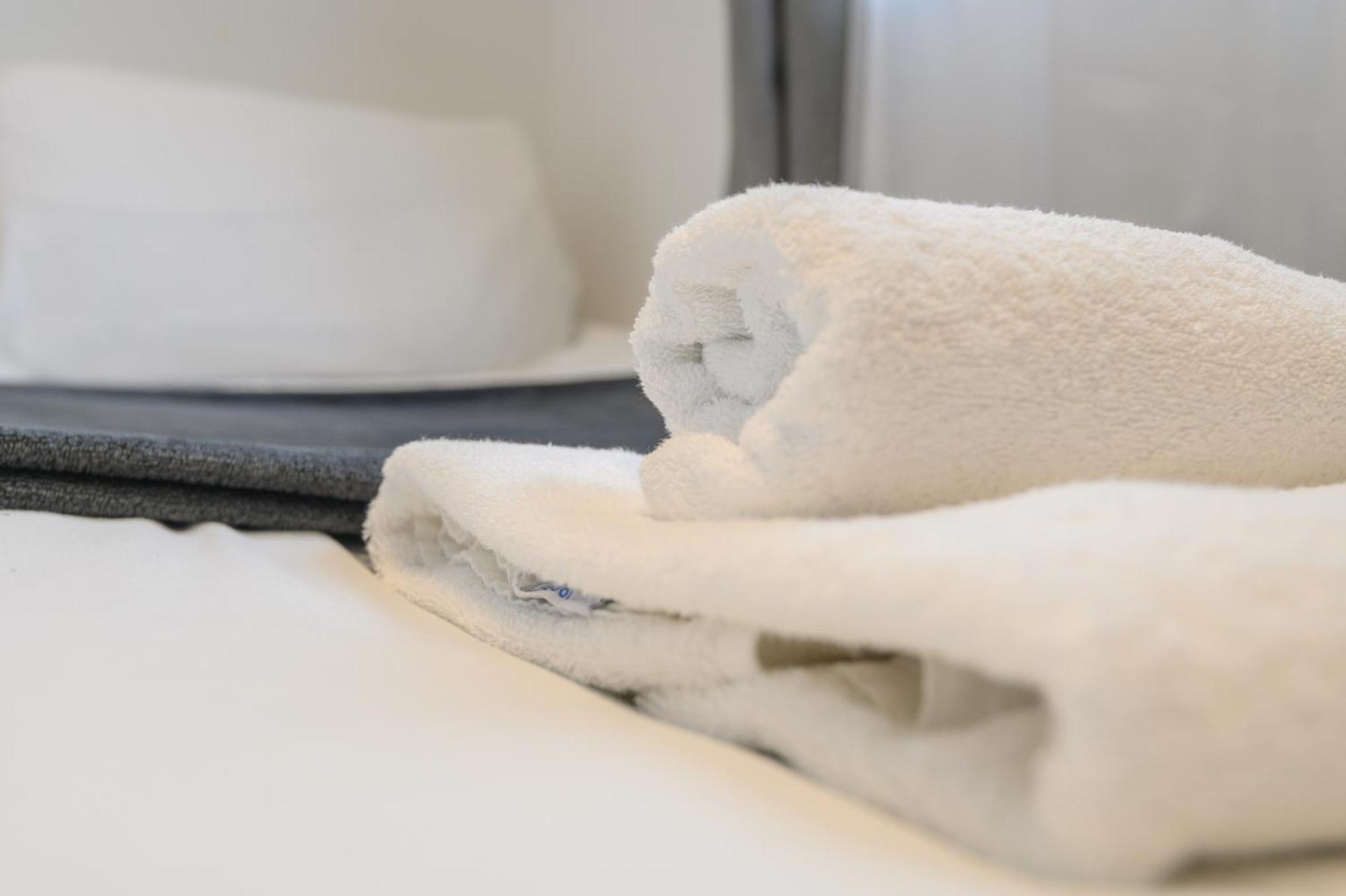 Luxury 3-bed, 3-bath Penthouse - Leeds Centre - Underground Parking * Leeds (West Yorkshire)
