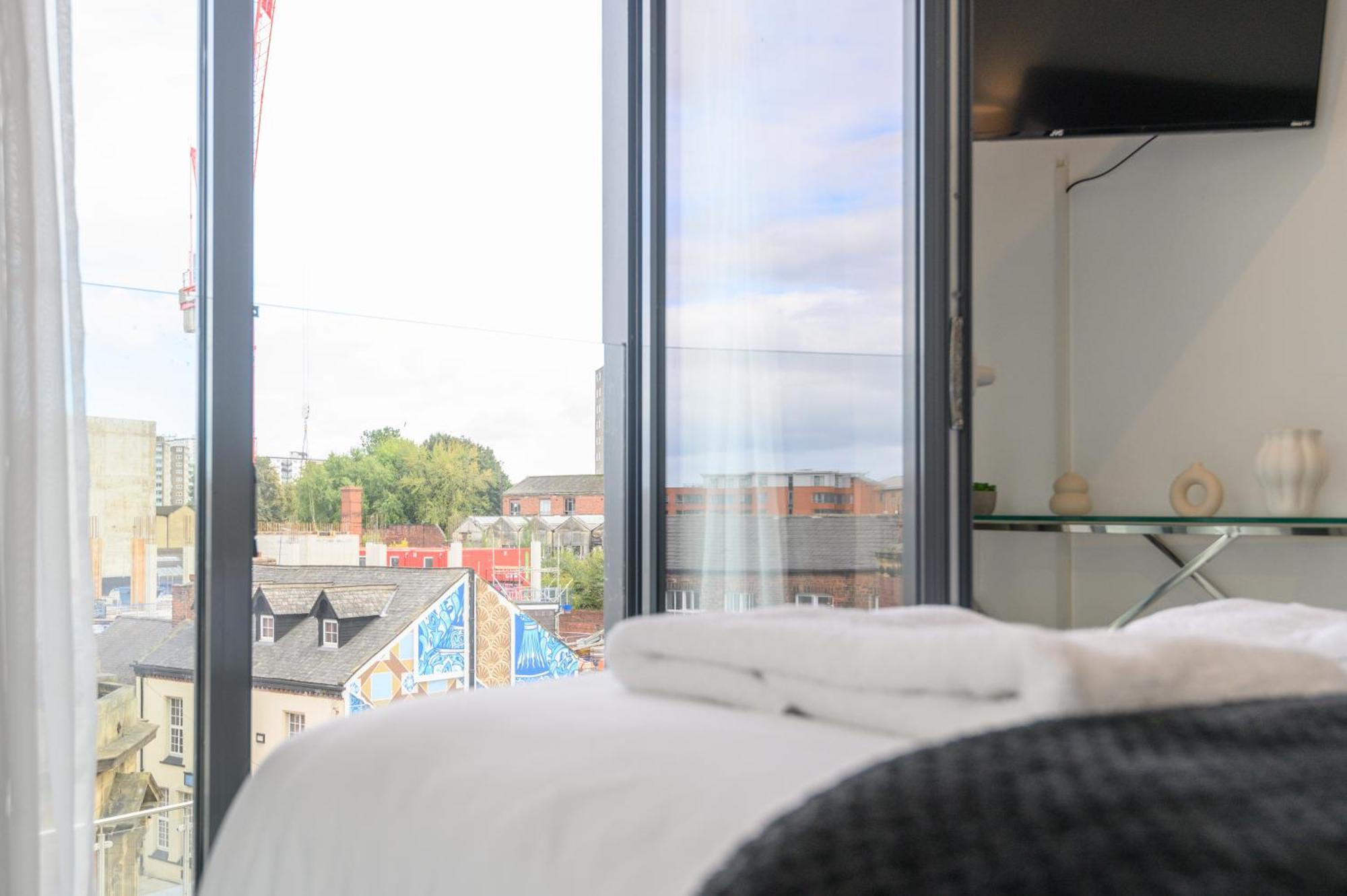 Apartment Luxury 3-bed, 3-bath Penthouse - Leeds Centre - Underground Parking