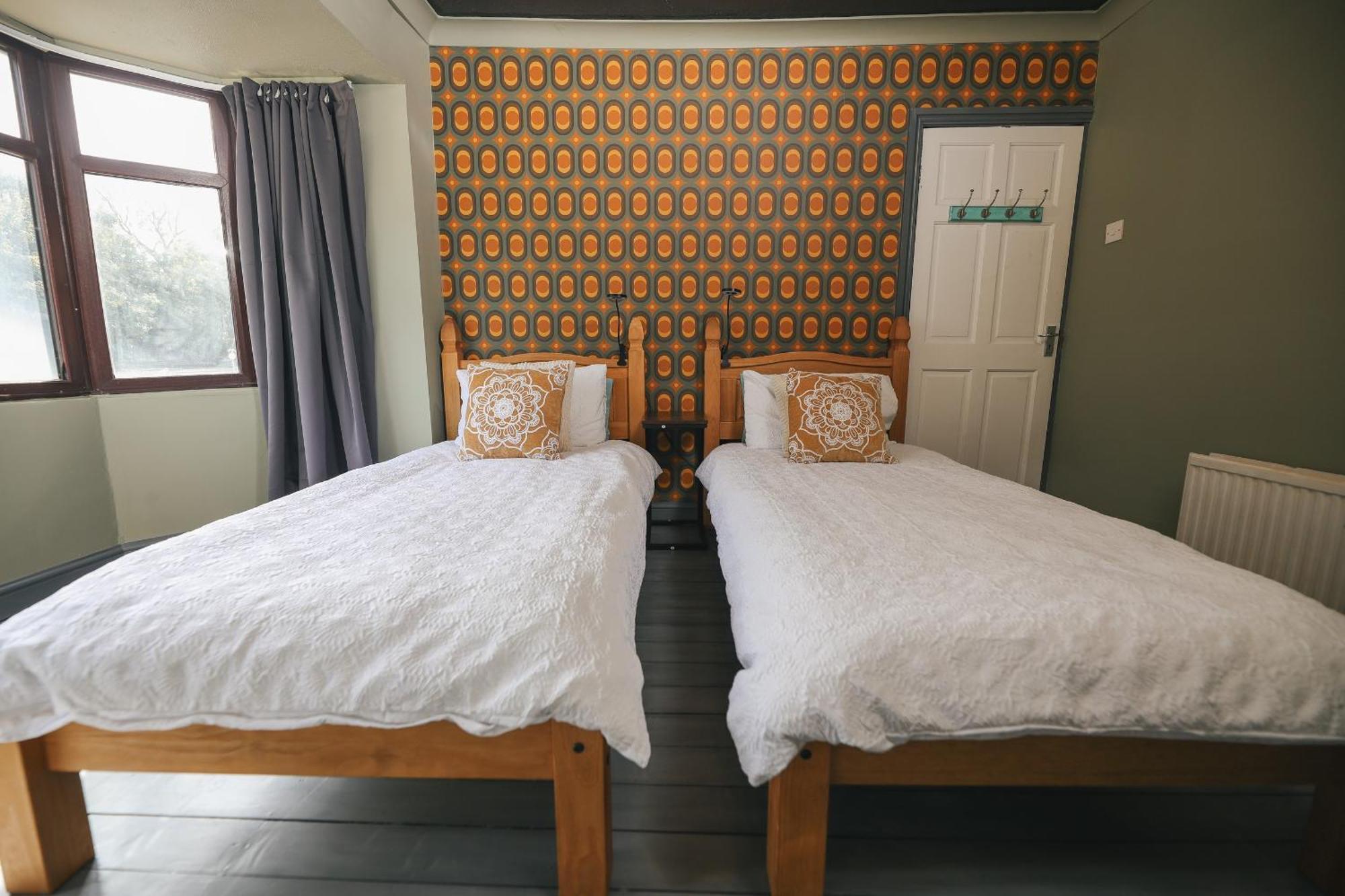 Franky's Place, In Roundhay, Leeds Bed & Breakfast Leeds (West Yorkshire)