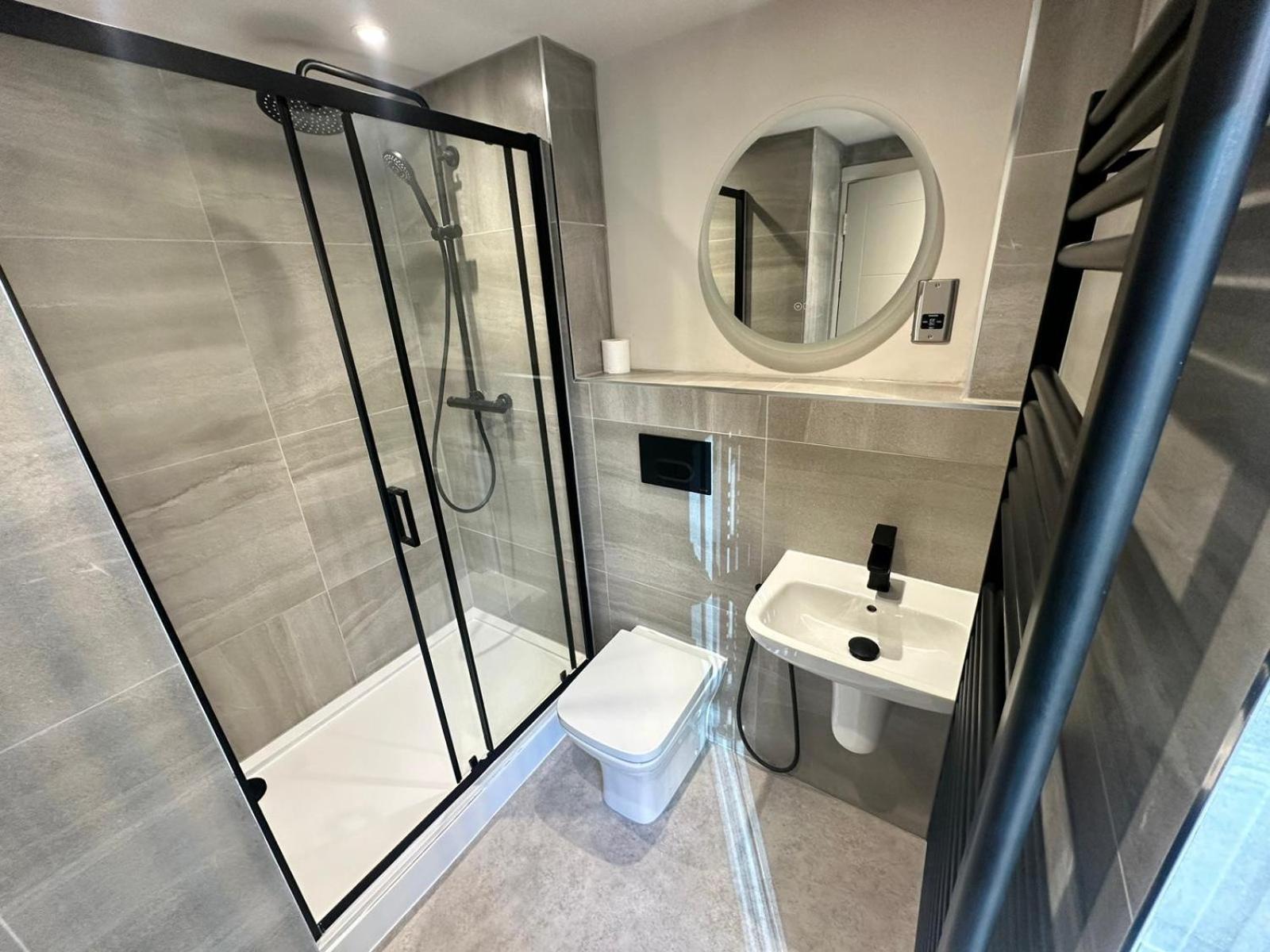 Luxury 2-Bedroom Penthouse With Stunning Views And Parking - Leeds City Centre Leeds (West Yorkshire)