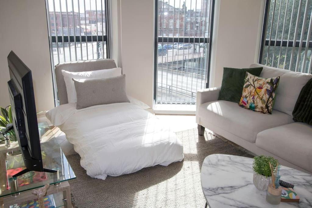 Cosy 1 Bed In Leeds Free Netlfix And Sky Tv And Coffee Machine Leeds (West Yorkshire)