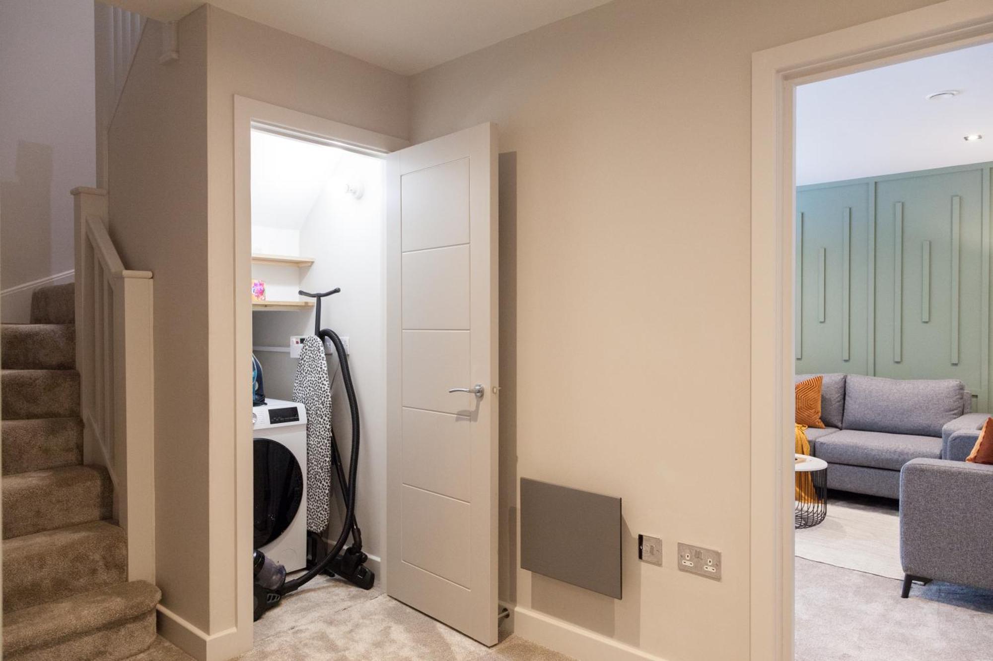 Apartment 2-3 Bedroom Apartment- Long Term Rates- Contractors-professionals Leeds (West Yorkshire)