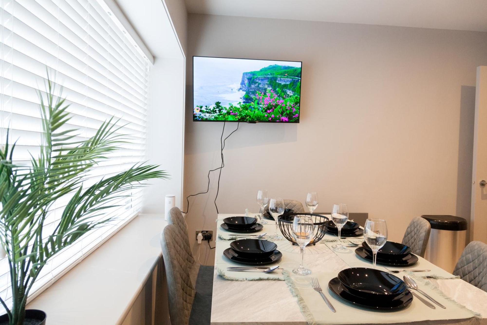 2-3 Bedroom Apartment- Long Term Rates- Contractors-professionals Apartment