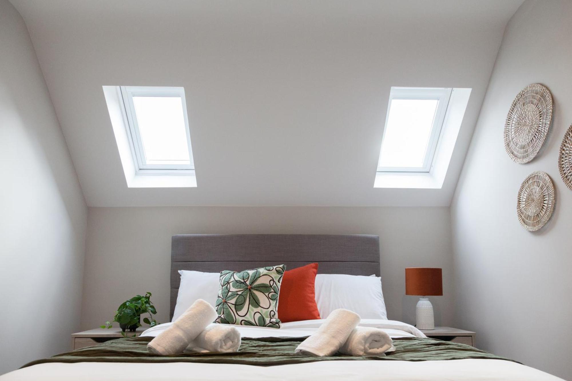 Apartment 2-3 Bedroom Apartment- Long Term Rates- Contractors-professionals