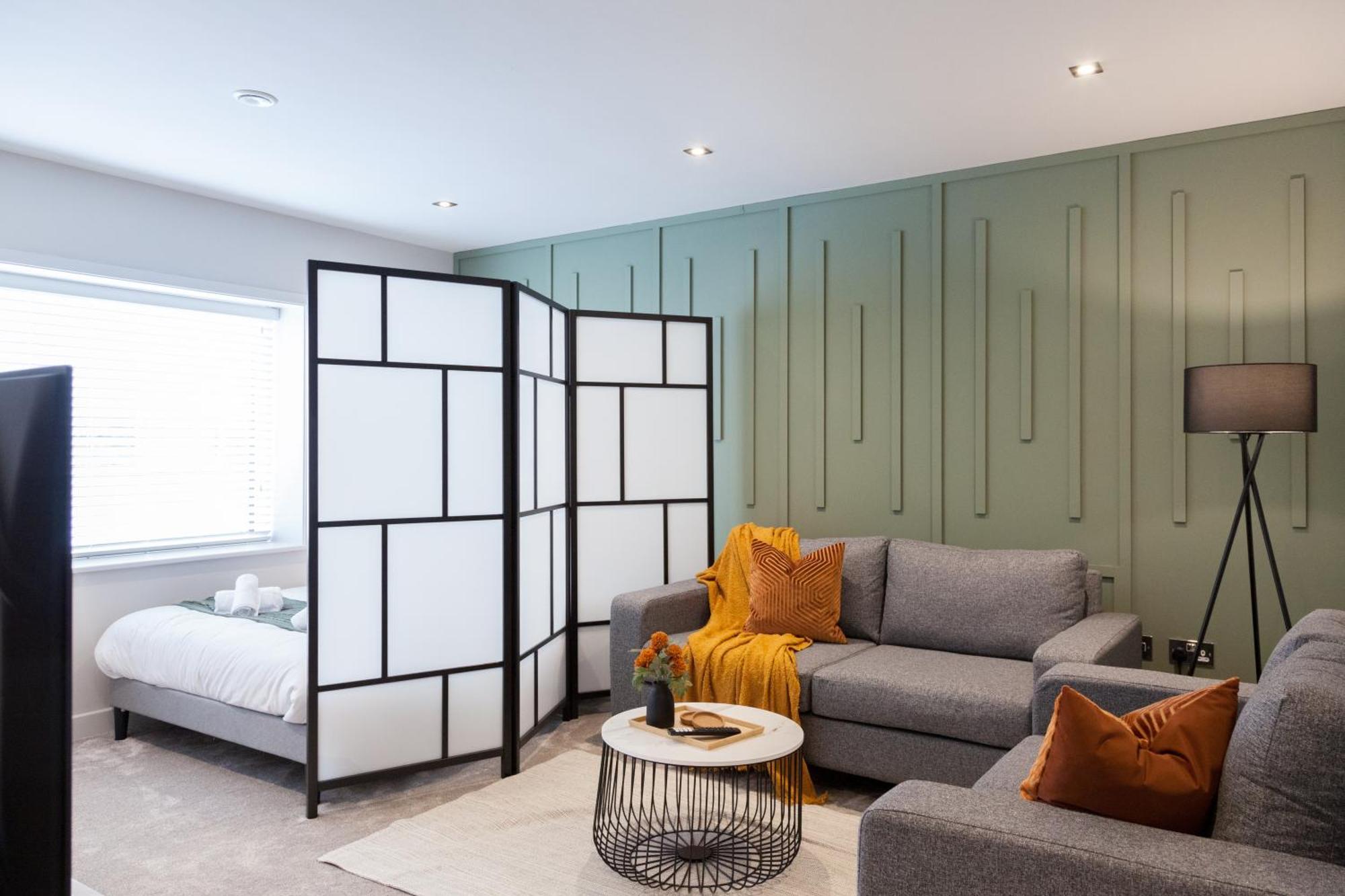 2-3 Bedroom Apartment- Long Term Rates- Contractors-professionals *