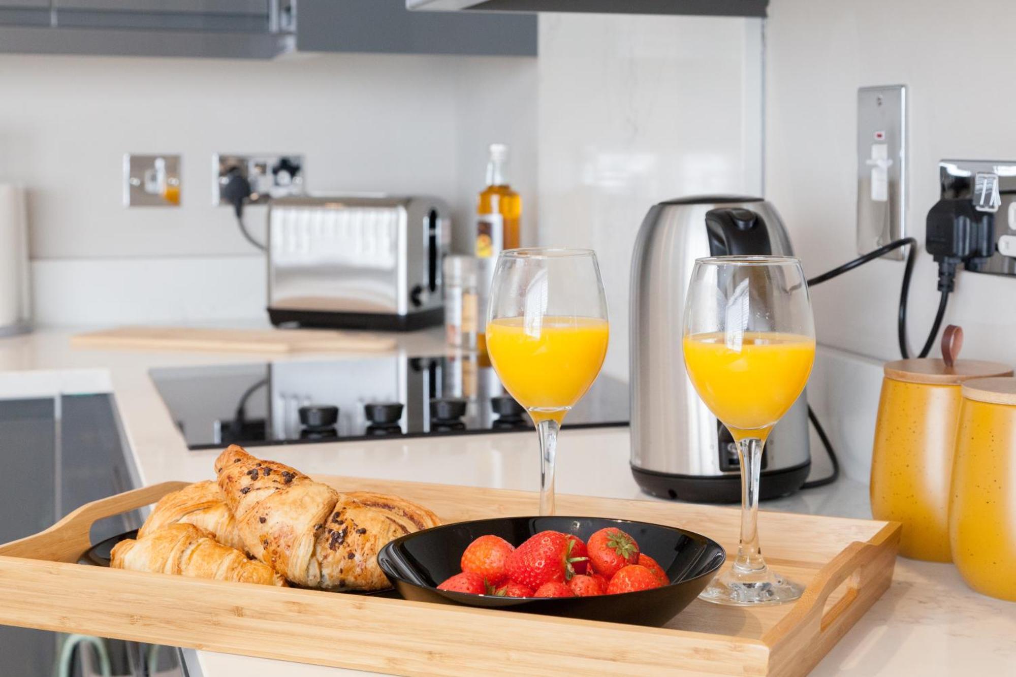 2-3 Bedroom Apartment- Long Term Rates- Contractors-professionals Apartment *