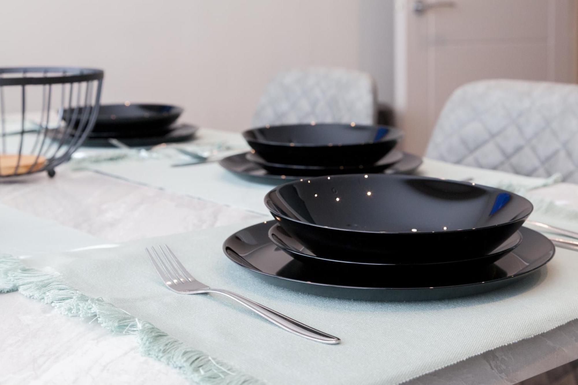 2-3 Bedroom Apartment- Long Term Rates- Contractors-professionals *