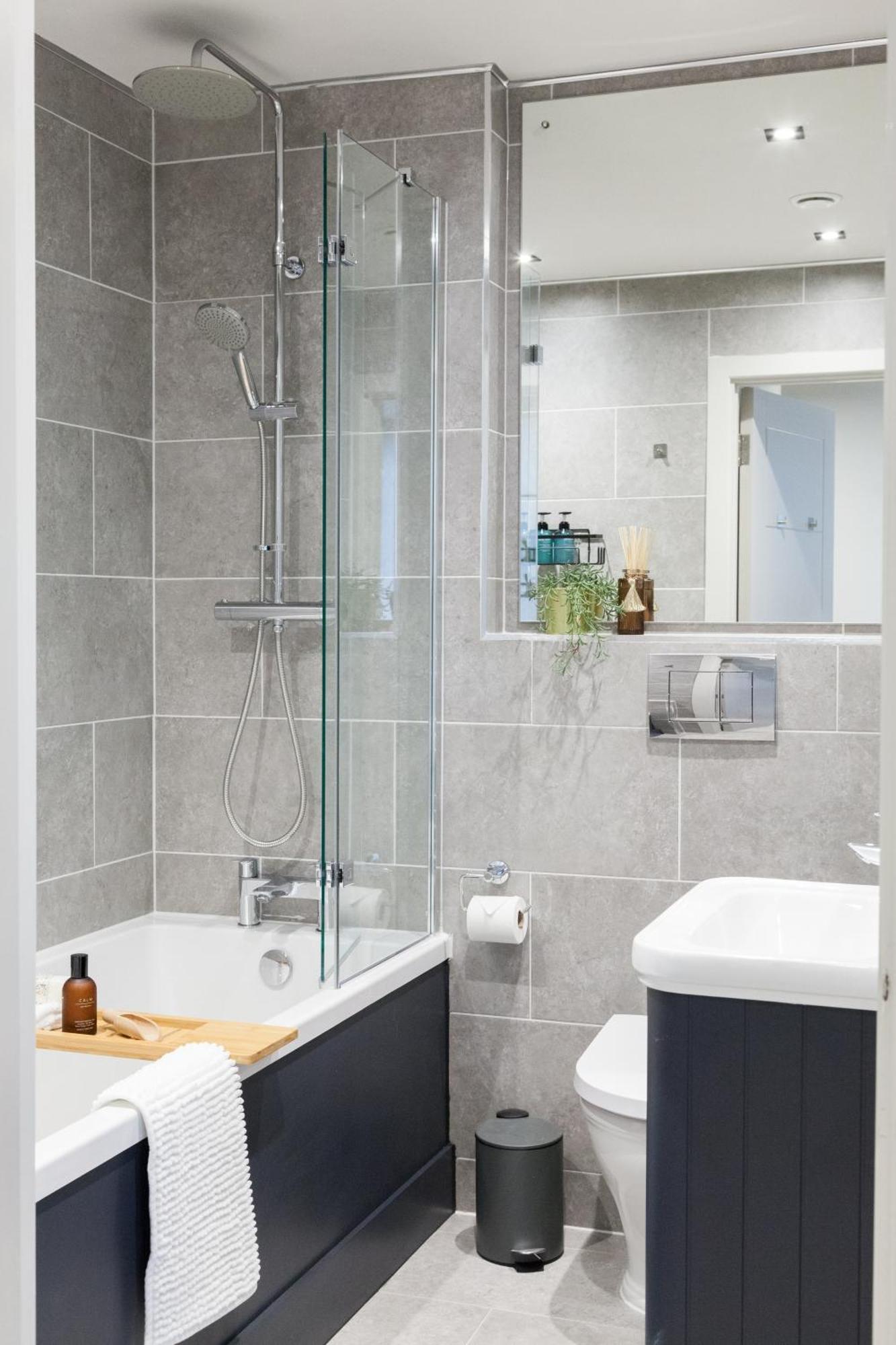 Apartment 2 Bedroom - Long Term Rates- Contractors-professionals