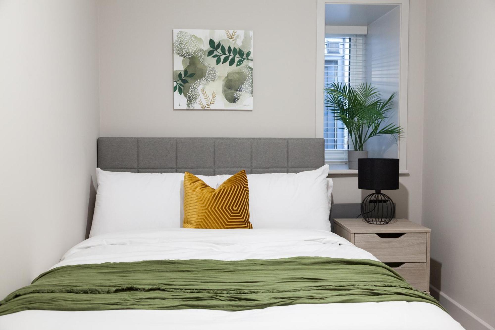 2 Bedroom - Long Term Rates- Contractors-professionals Apartment Leeds (West Yorkshire)