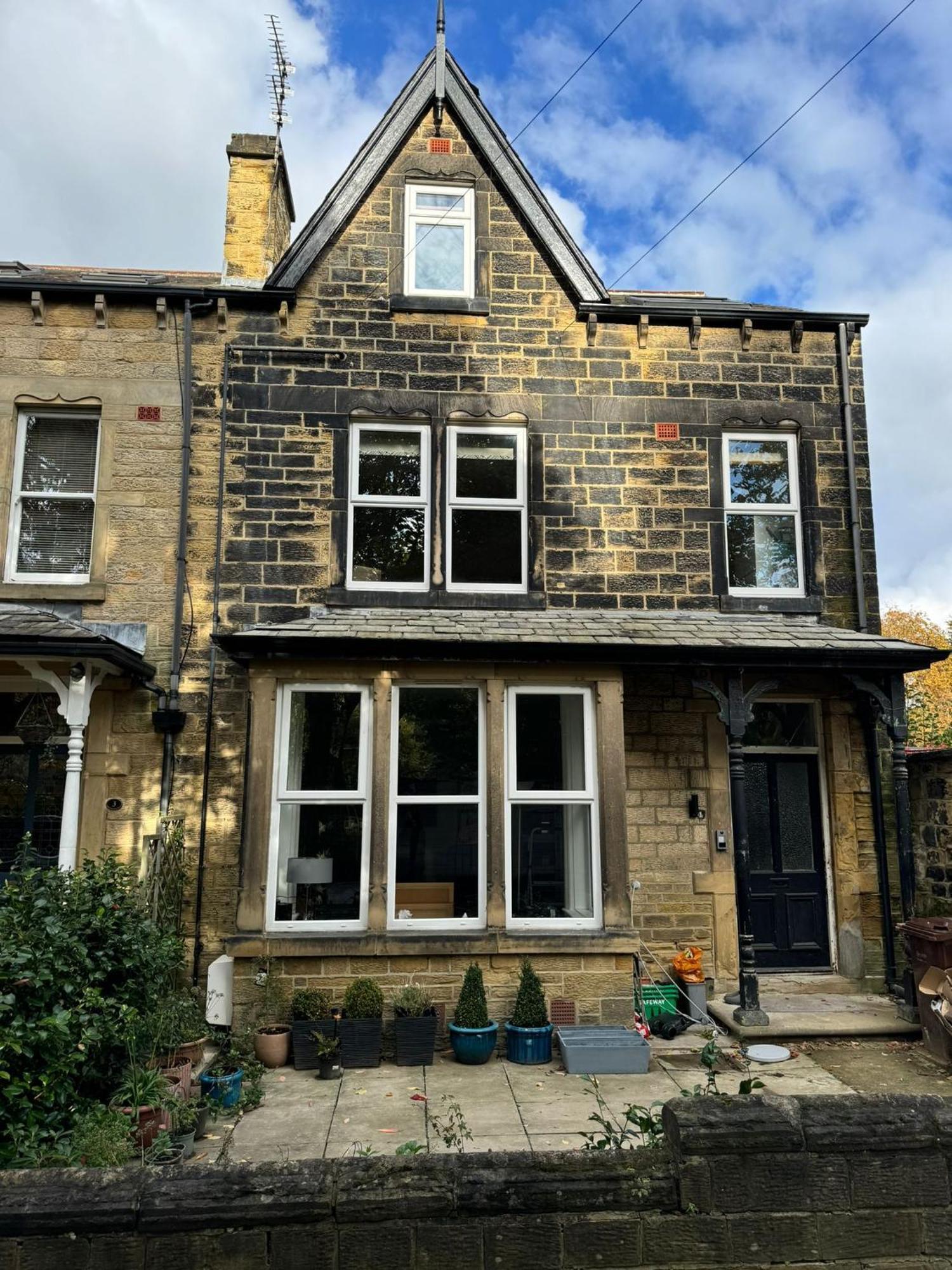 Chic 2-bed Retreat In The Heart Of Oakwood! Apartment *