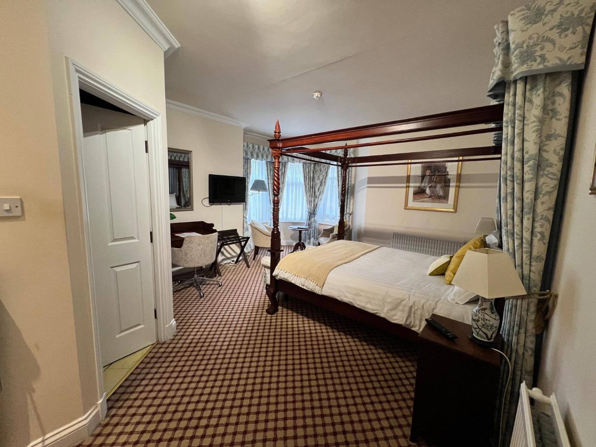 Haley's Leeds (West Yorkshire)