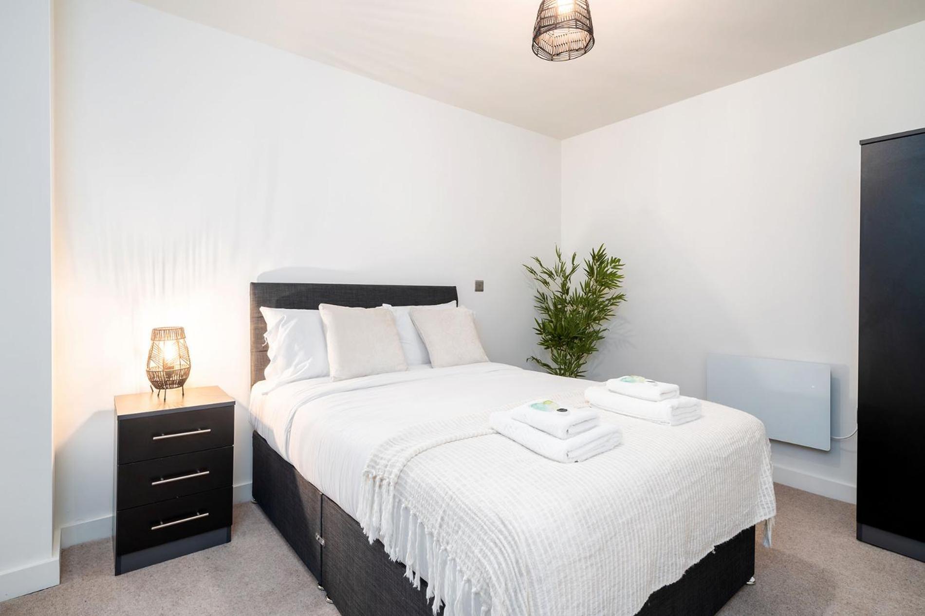 Escape - Chic 1 Bed In Leeds *