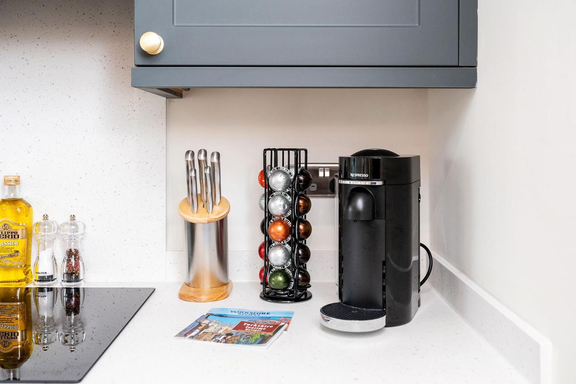 Escape - Chic 1 Bed In Leeds (West Yorkshire)