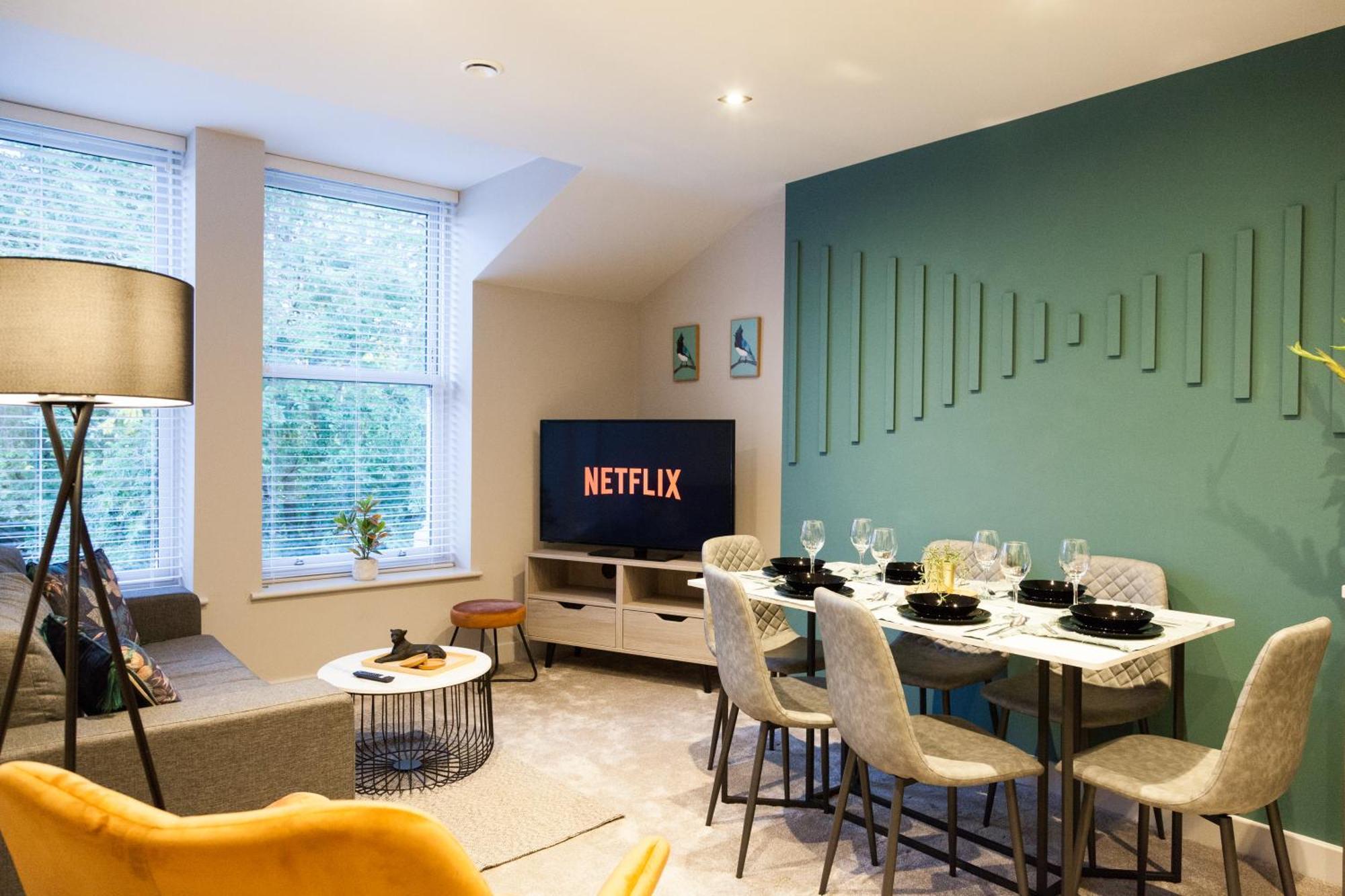 Apartment 2 Bedroom Flat - Long Term Rates- Contractors-professionals-relocation Leeds (West Yorkshire)