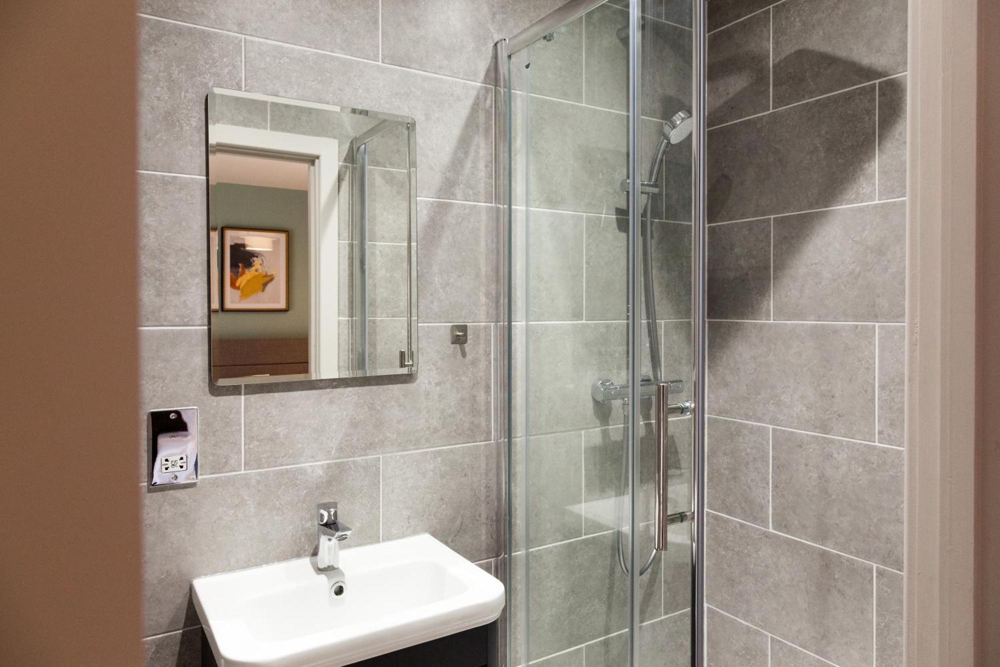 2 Bedroom Flat - Long Term Rates- Contractors-professionals-relocation Apartment