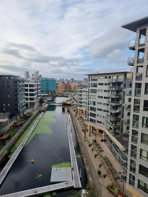 Apartment Modern By Leeds Dock Leeds (West Yorkshire)