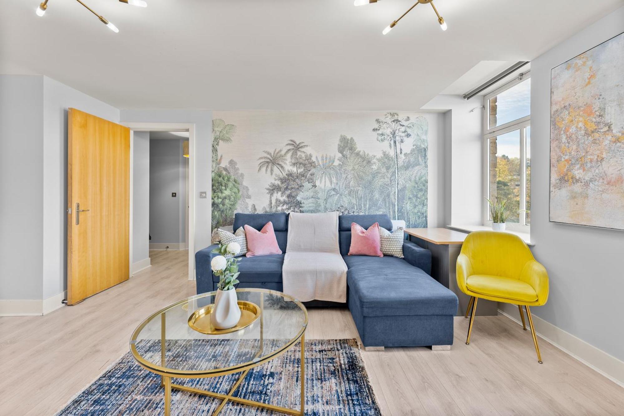 30 Percent Off! Stylish In Dewsbury -close To Leeds Apartment *