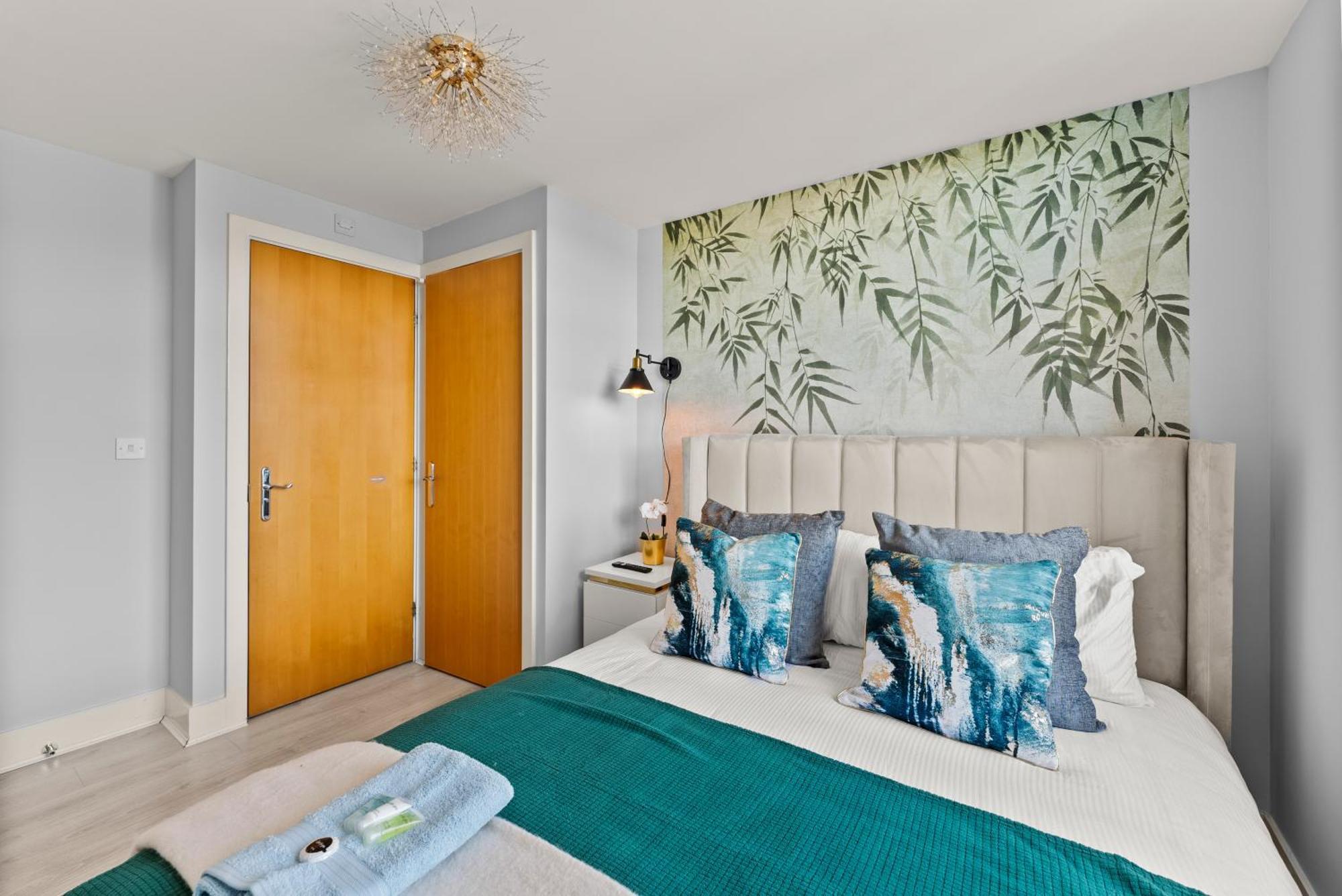 Apartment 30 Percent Off! Stylish In Dewsbury -close To Leeds *