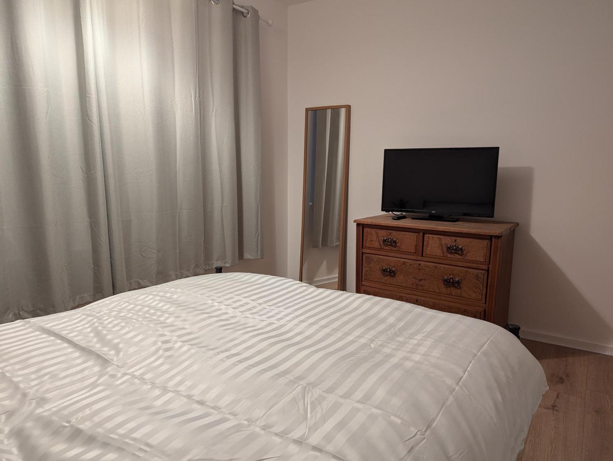 Apartment Chapel Allerton - Free Parking - Walk To Everything *