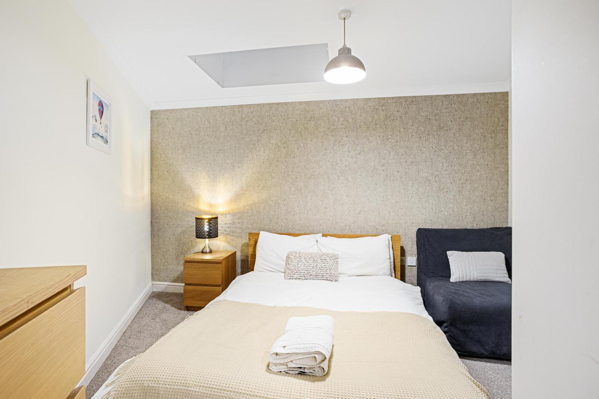 Bookbinders Leeds City Centre Apartment *