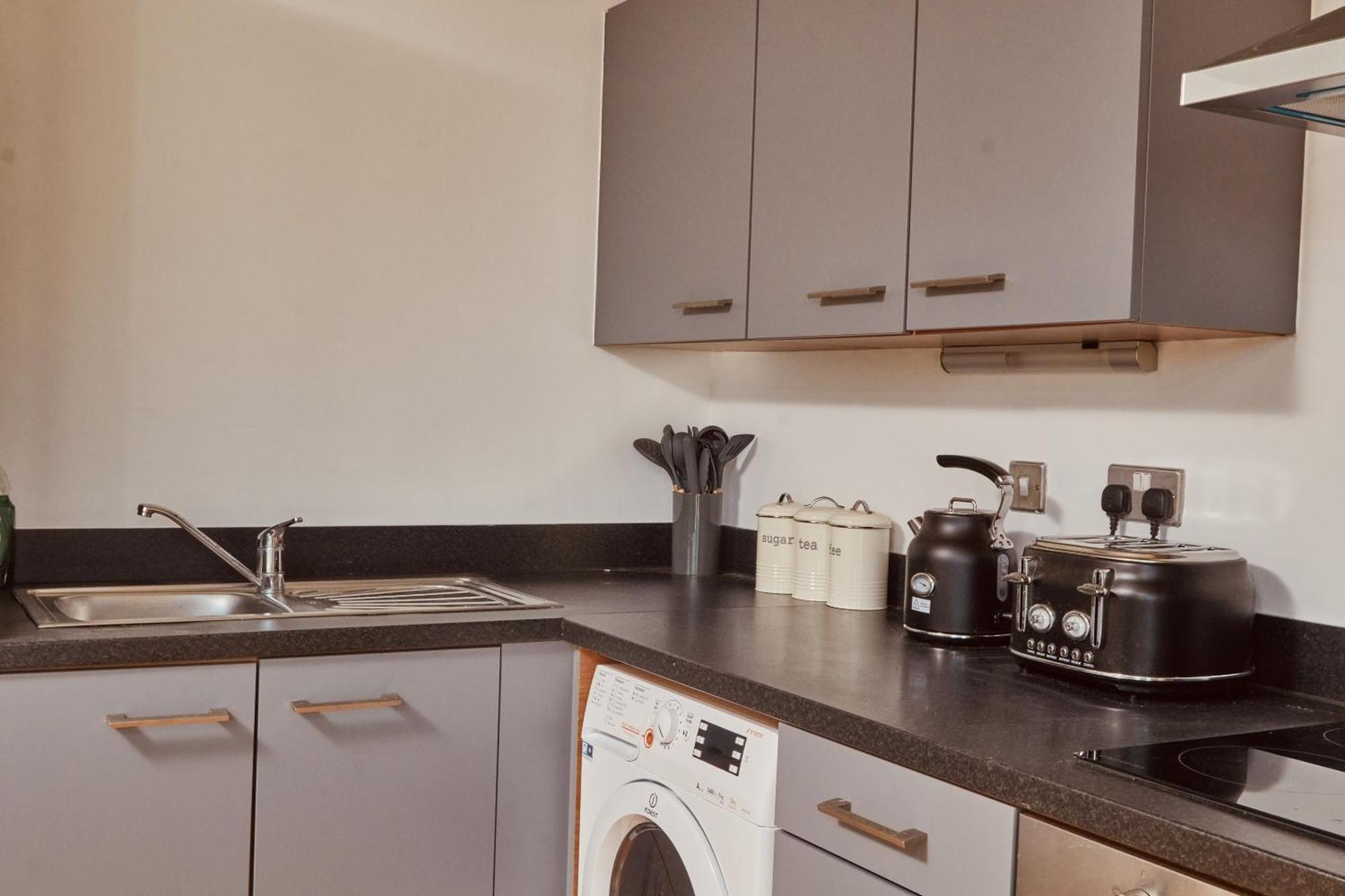 Leeds Dock Apt, Free Secure Parking! 2 Bed Apartment Leeds (West Yorkshire)