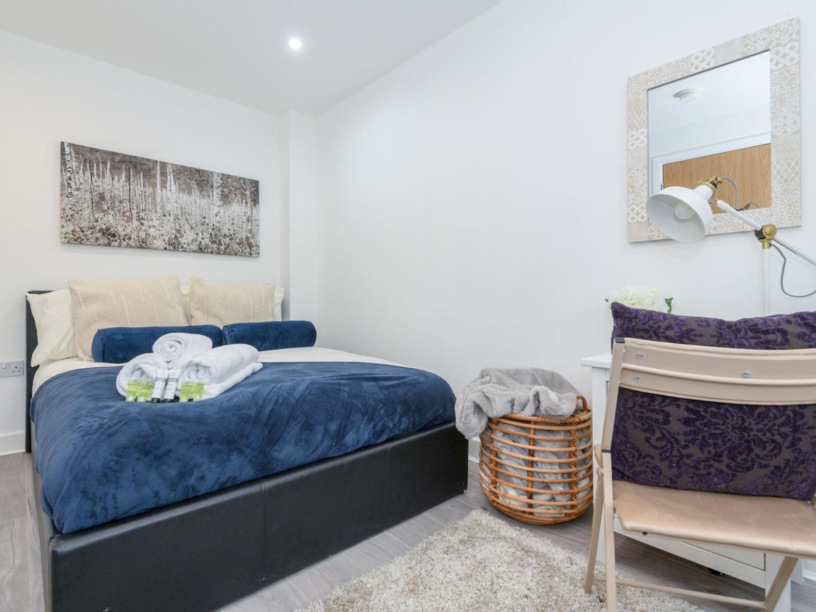 Leeds Duplex With Fantastic Canal Views Pass The Keys Holiday home