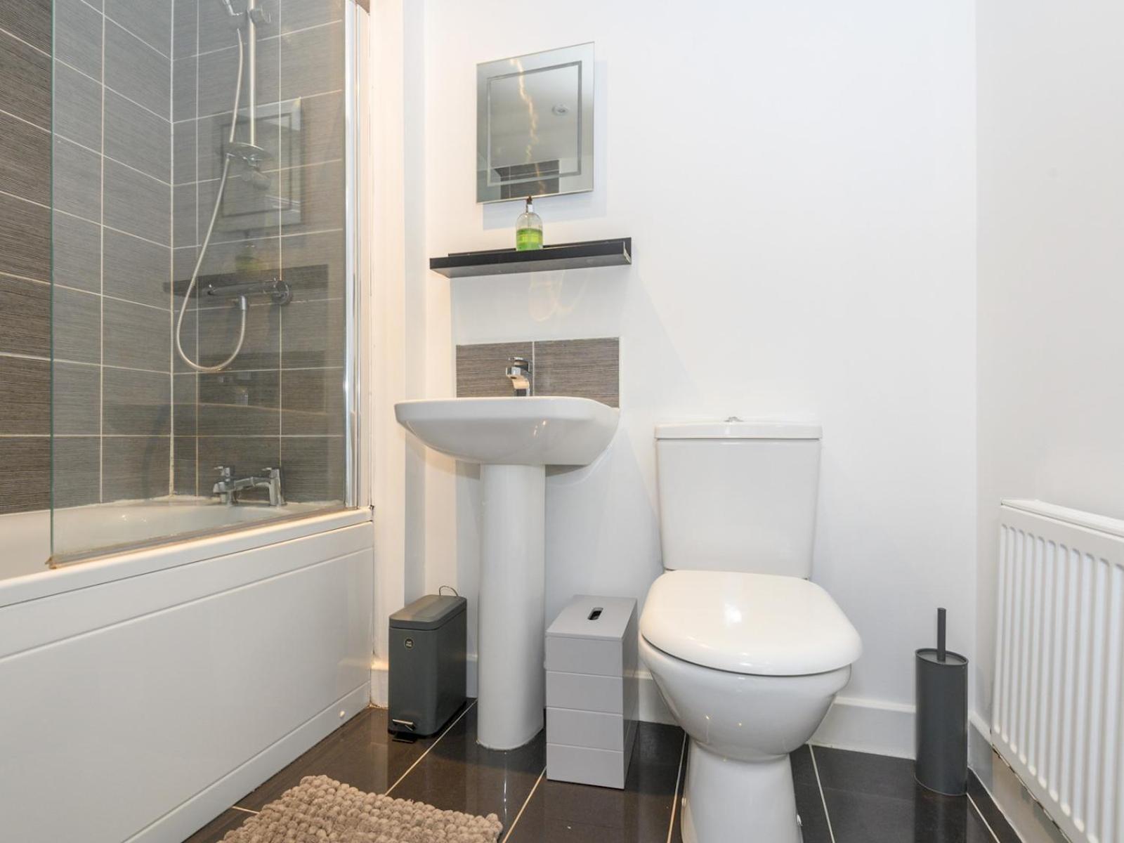 Leeds Duplex With Fantastic Canal Views Pass The Keys Holiday home *