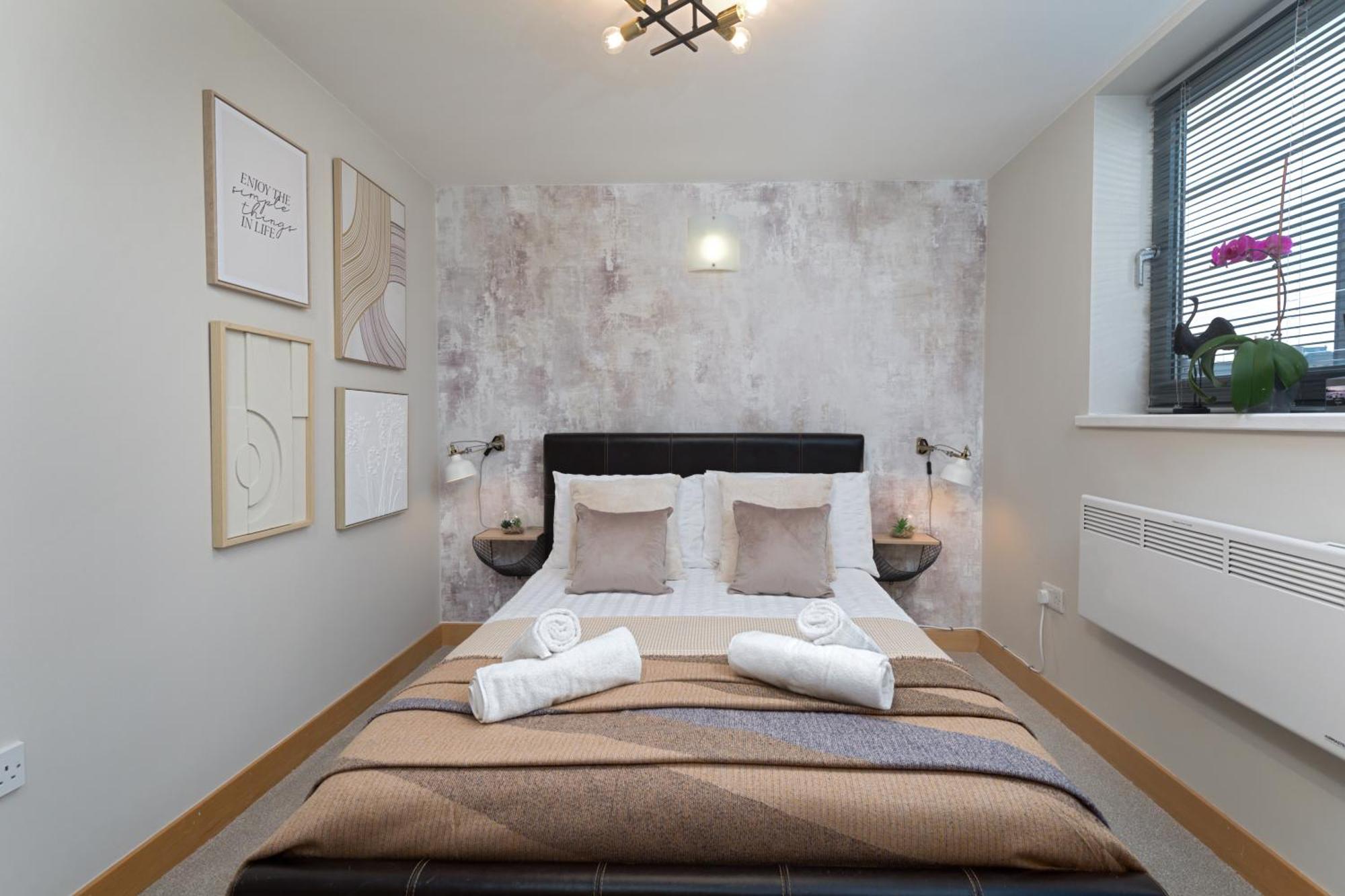 Scandi Abode In Leeds - Sleeps 8 Leeds (West Yorkshire)
