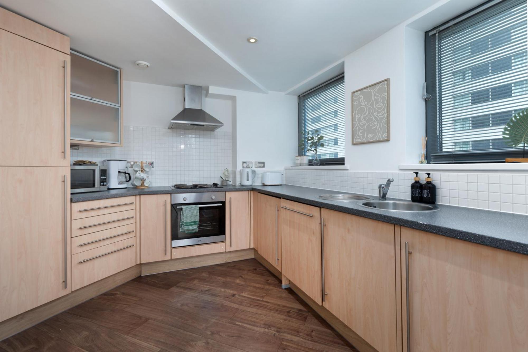 Scandi Abode In Leeds - Sleeps 8 Apartment