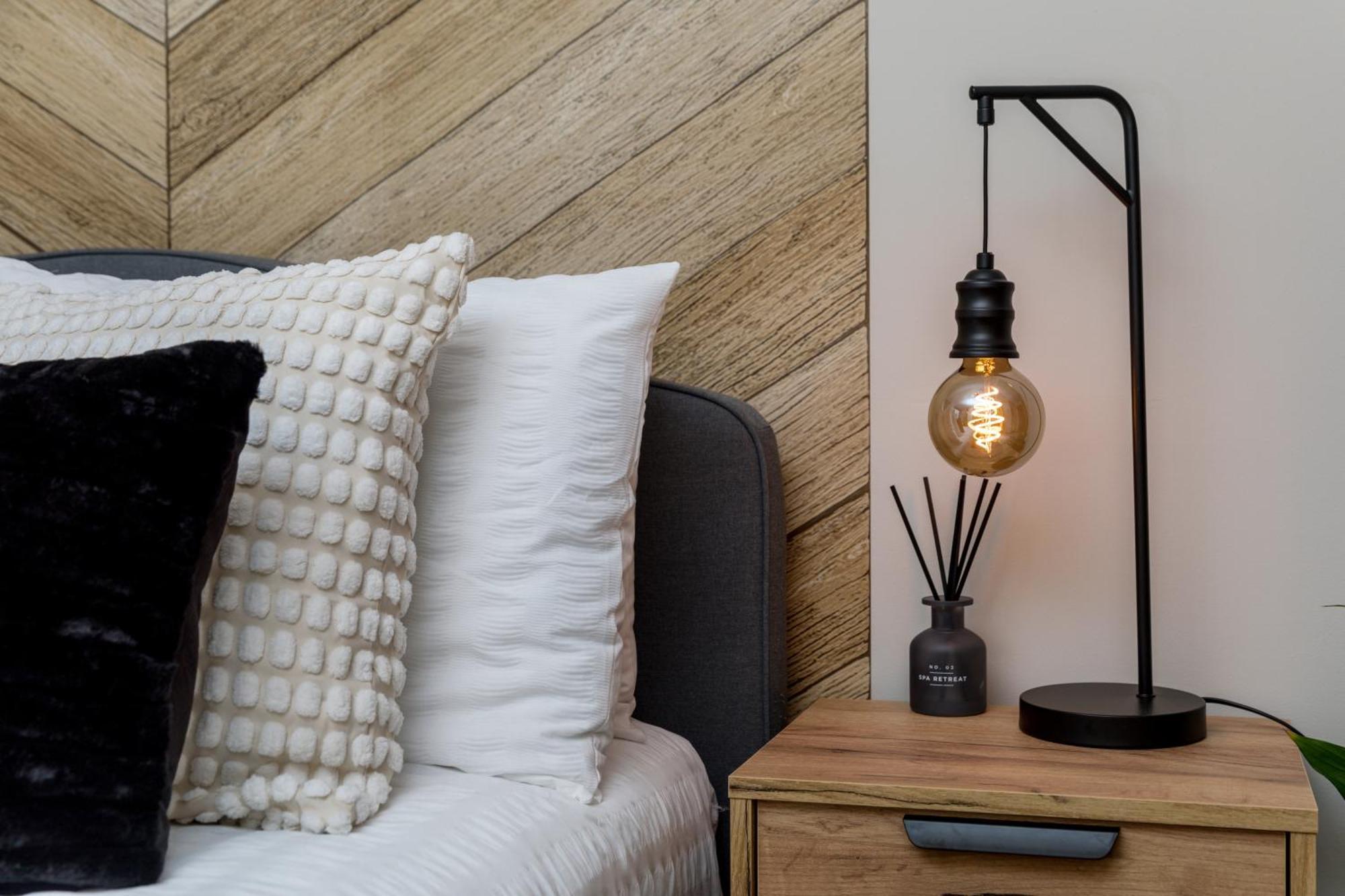 Scandi Abode In Leeds - Sleeps 8 Apartment
