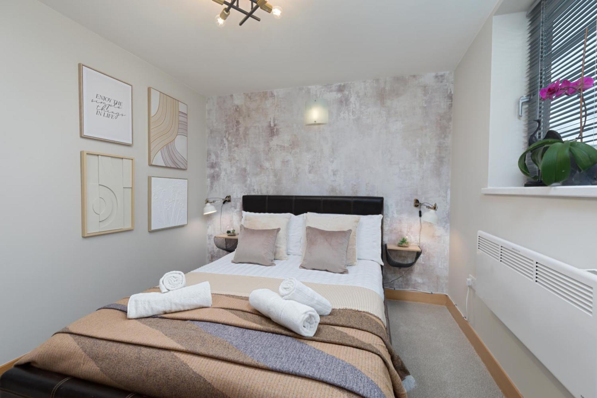 Apartment Scandi Abode In Leeds - Sleeps 8