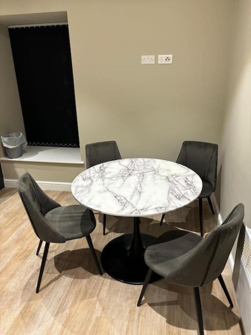 Apartment Leeds - 2 Bed Ensuite Leeds (West Yorkshire)