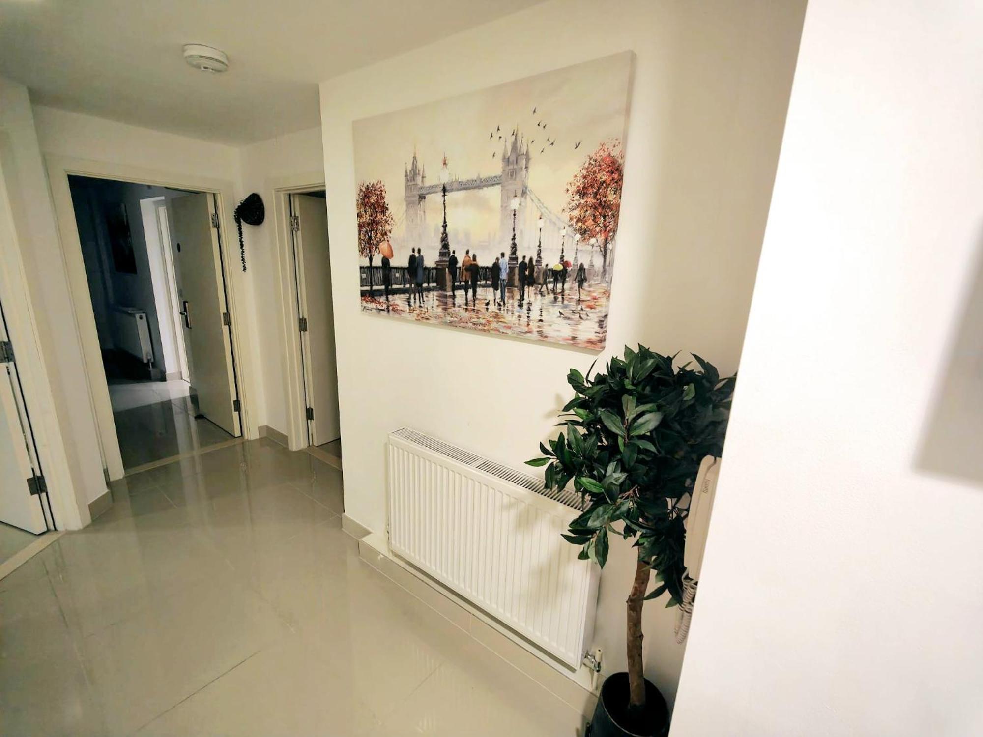 Luxurious 3 Bed Ensuites & Kitchenettes Nr Lgi Hospital & Uni - Free 5g Wifi & Netflix Short - Contractors Free Parking * Leeds (West Yorkshire)