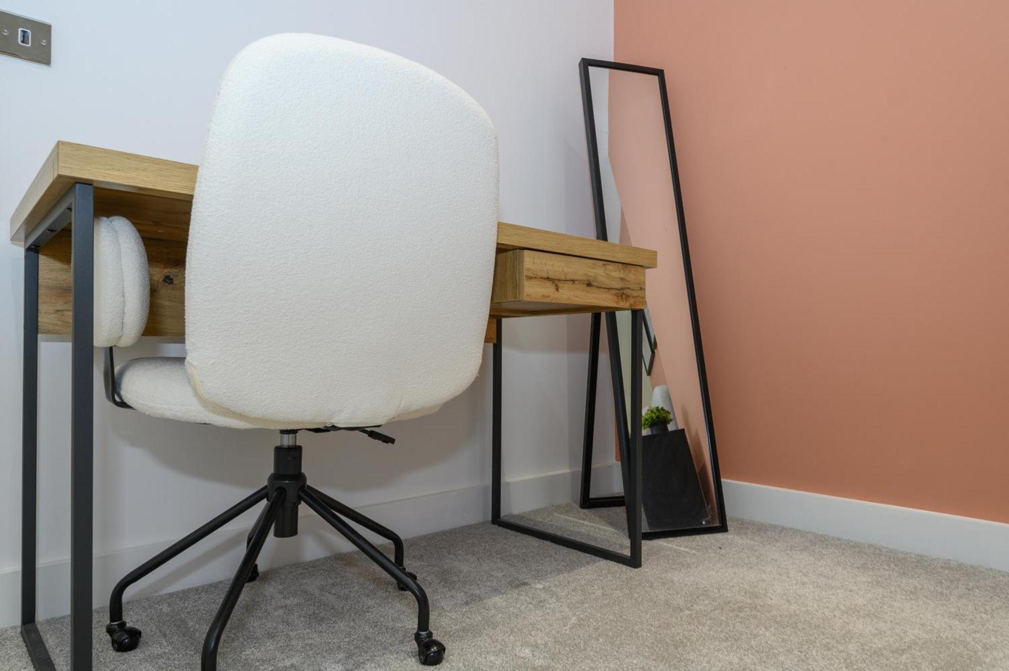 Fantastic Modern 1 Bedroom Leeds Apartment