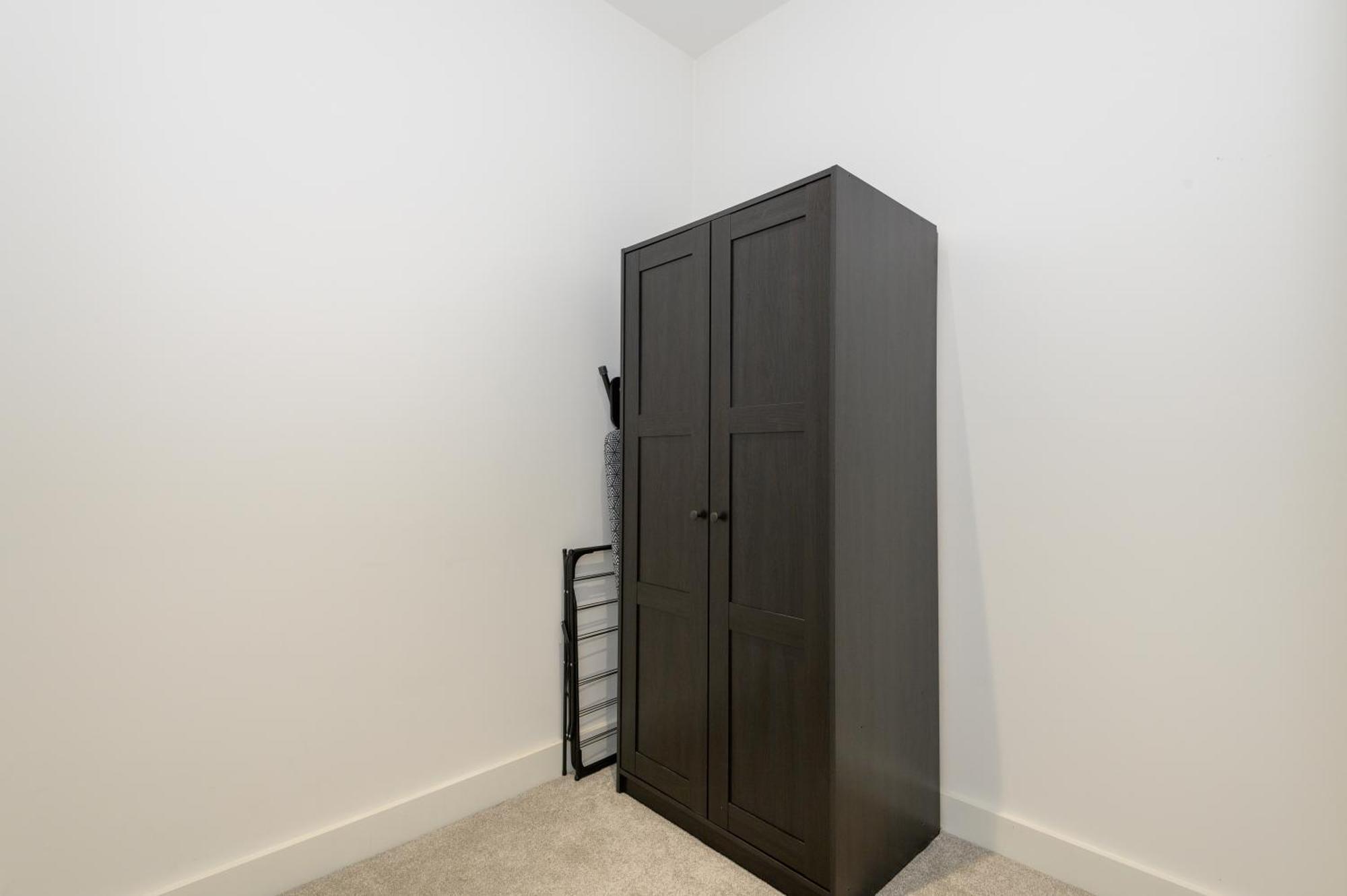 Fantastic Modern 1 Bedroom Leeds *