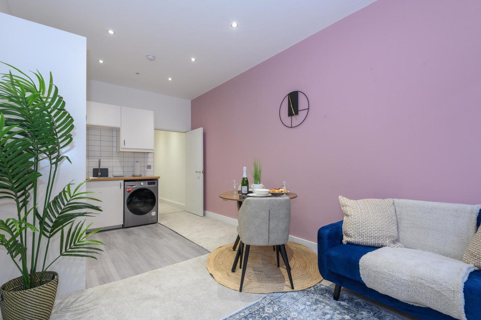 Apartment Fantastic Modern 1 Bedroom Leeds