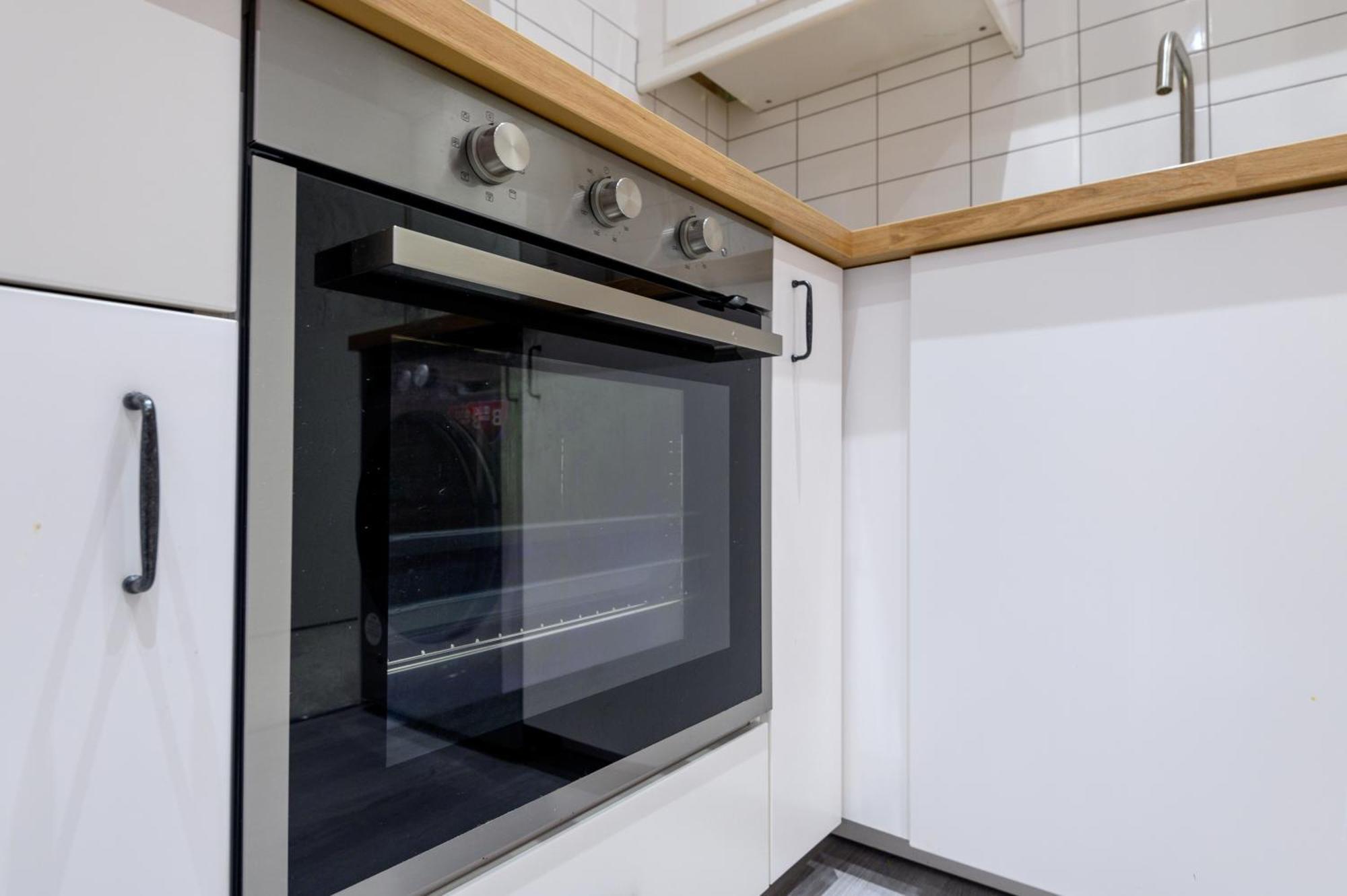 Apartment Fantastic Modern 1 Bedroom Leeds *